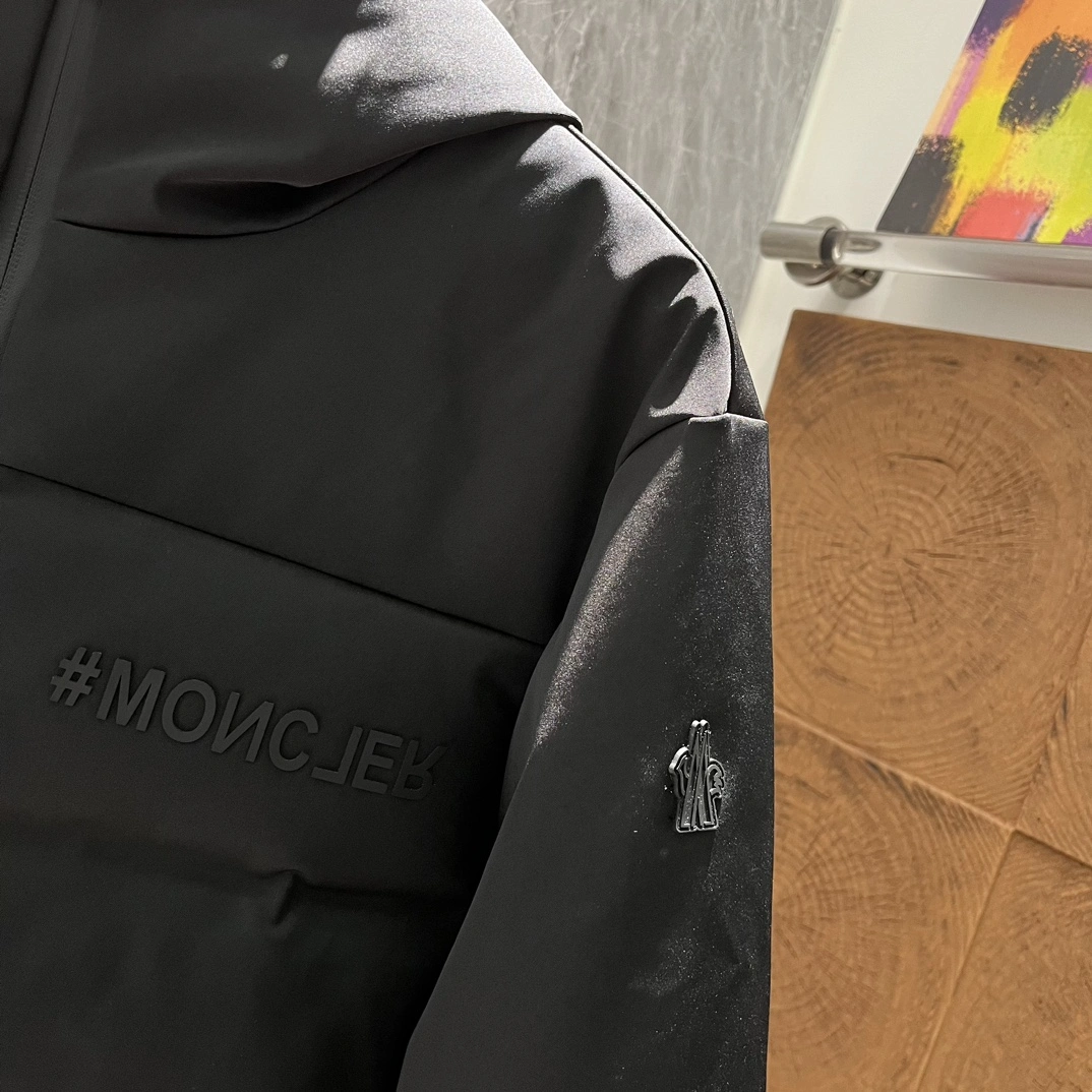 OdorResistant Moncler Down Jackets 145526