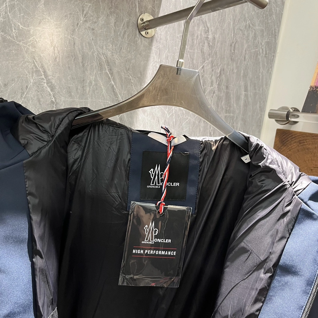 StreetReady Moncler Down Jackets 145535