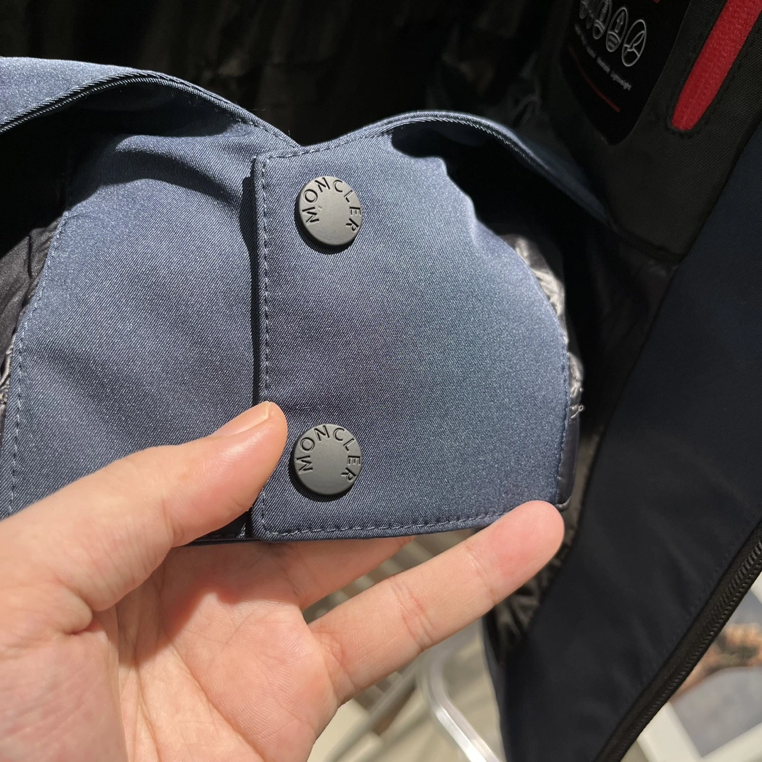 StreetReady Moncler Down Jackets 145535