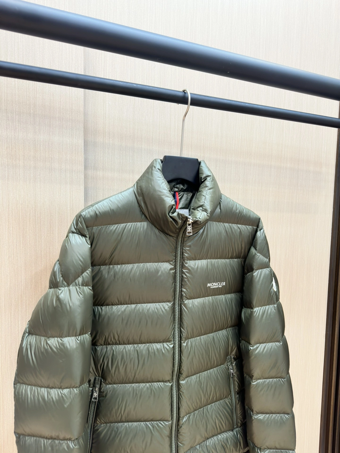 Moncler Down Jackets OnTrend 145530