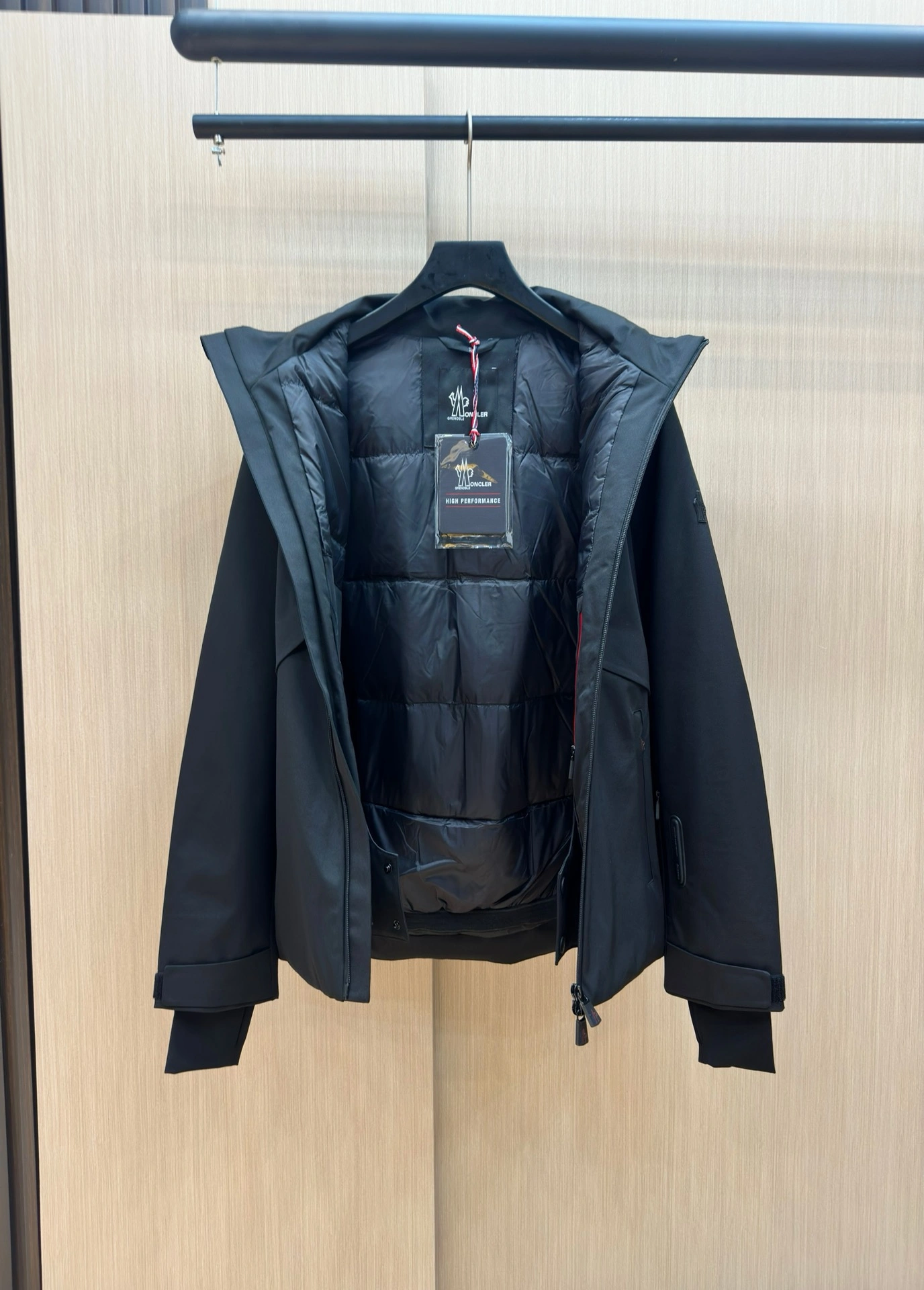 Soft Moncler Down Jackets 145523