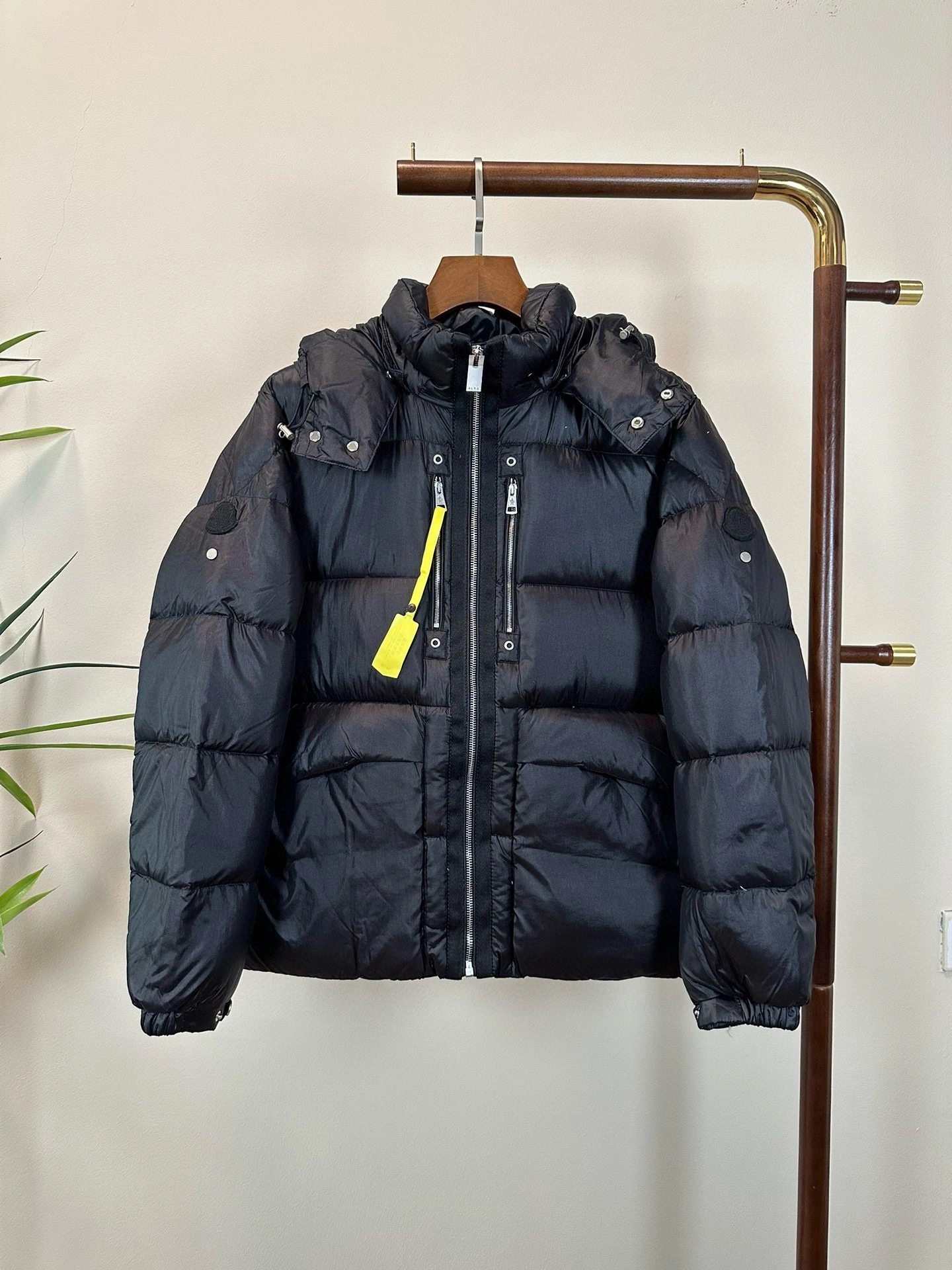 Comfortable Moncler Down Jackets 145545