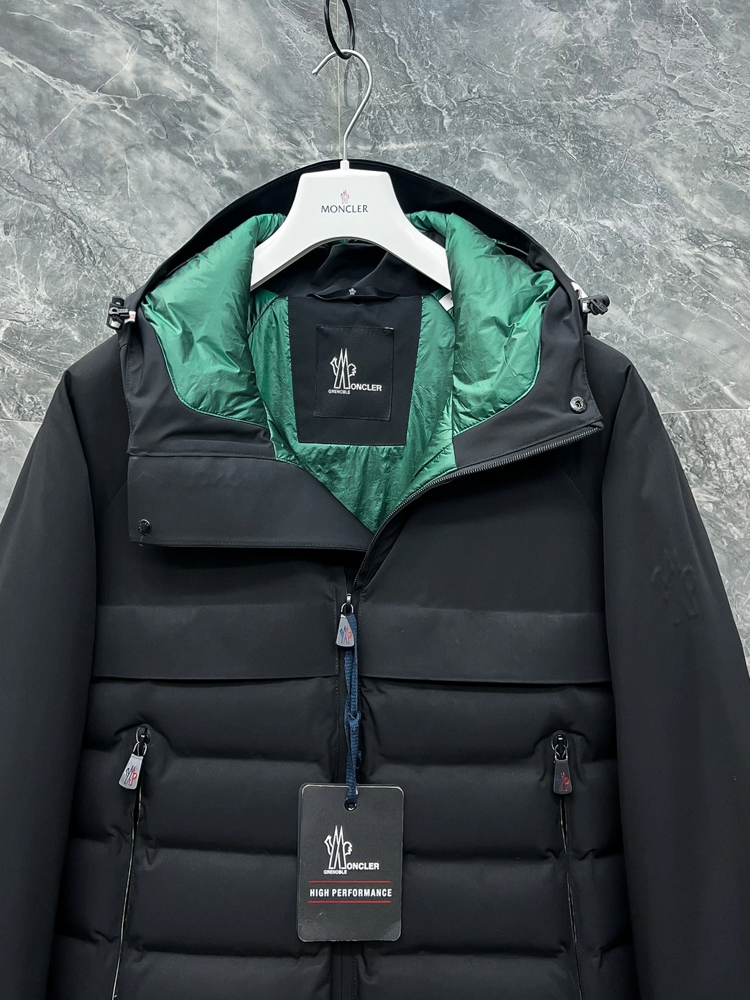 WaterResistant Moncler Down Jackets 145527