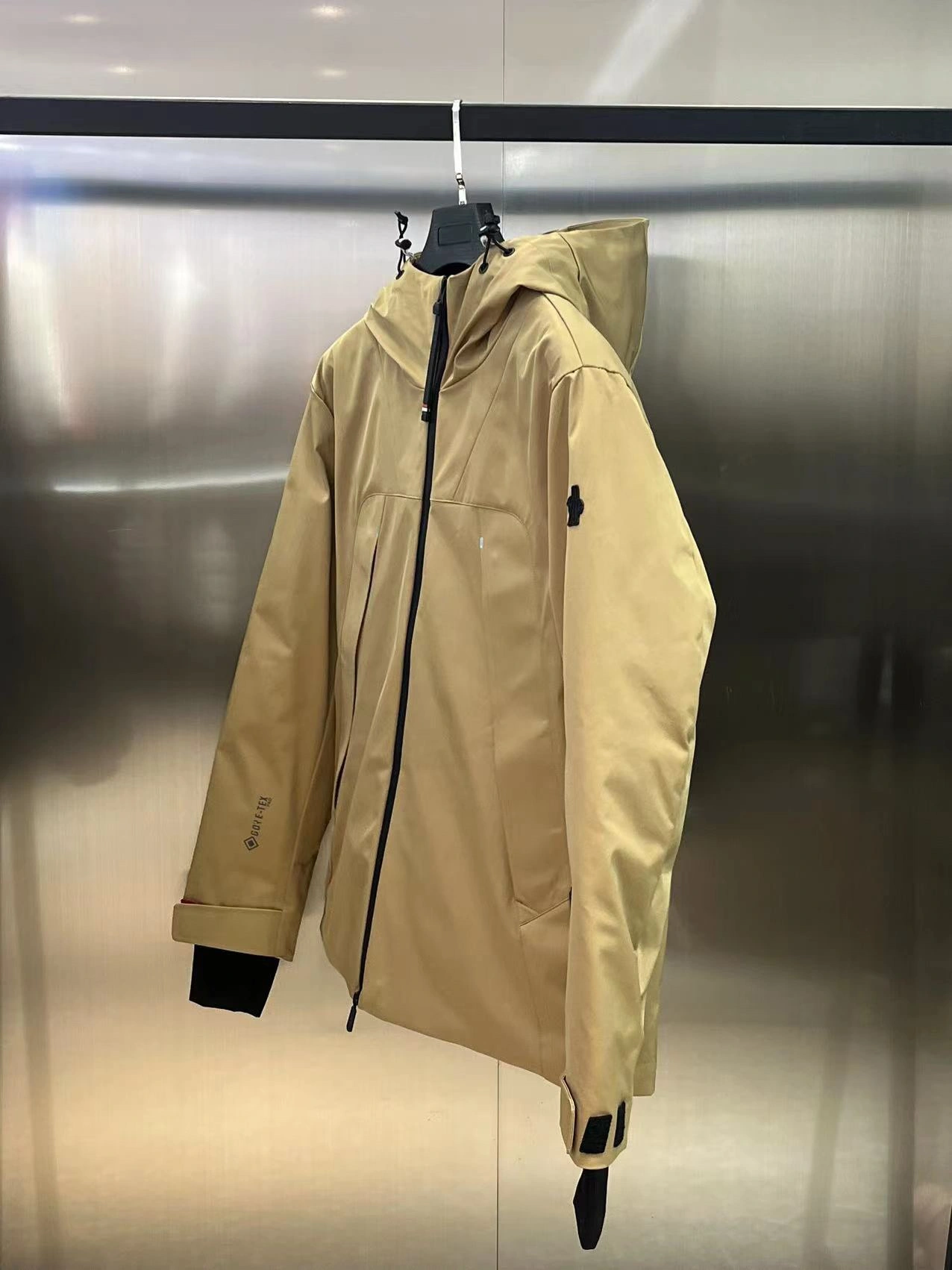 Stylish Moncler Down Jackets 145515