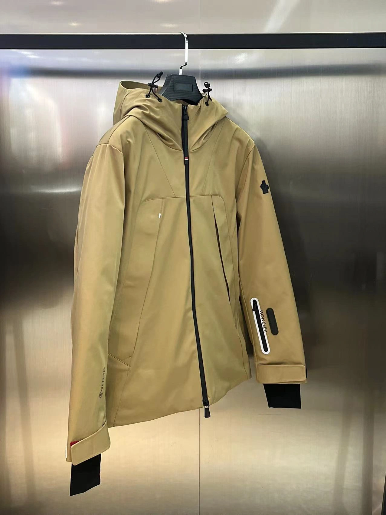 Stylish Moncler Down Jackets 145515