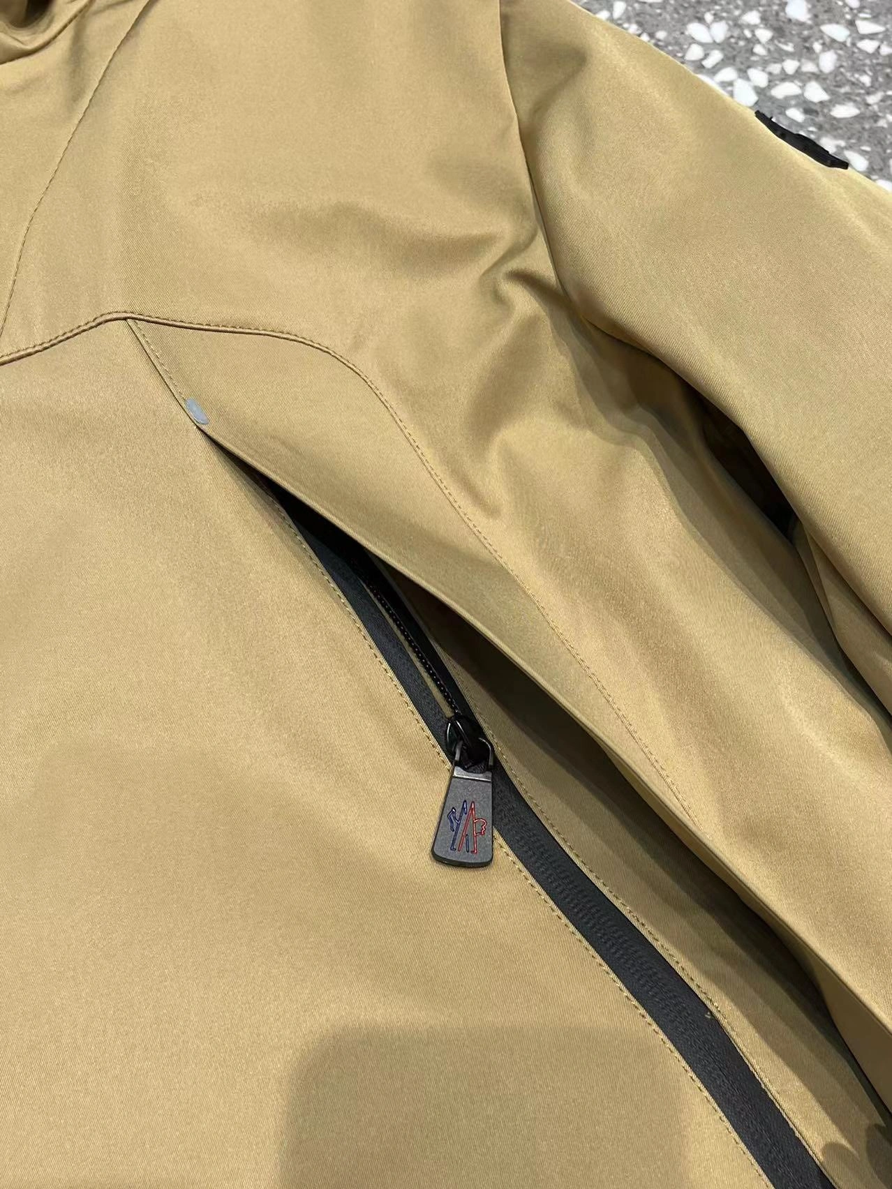 Stylish Moncler Down Jackets 145515