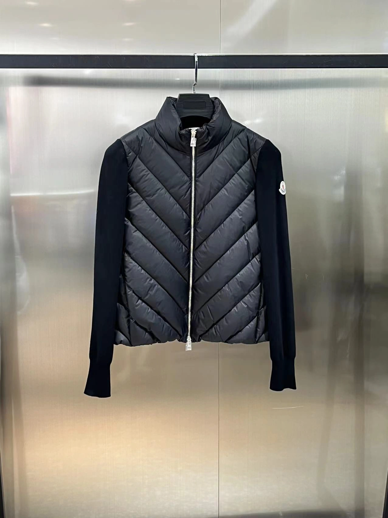 Durable Moncler Down Jackets 145517