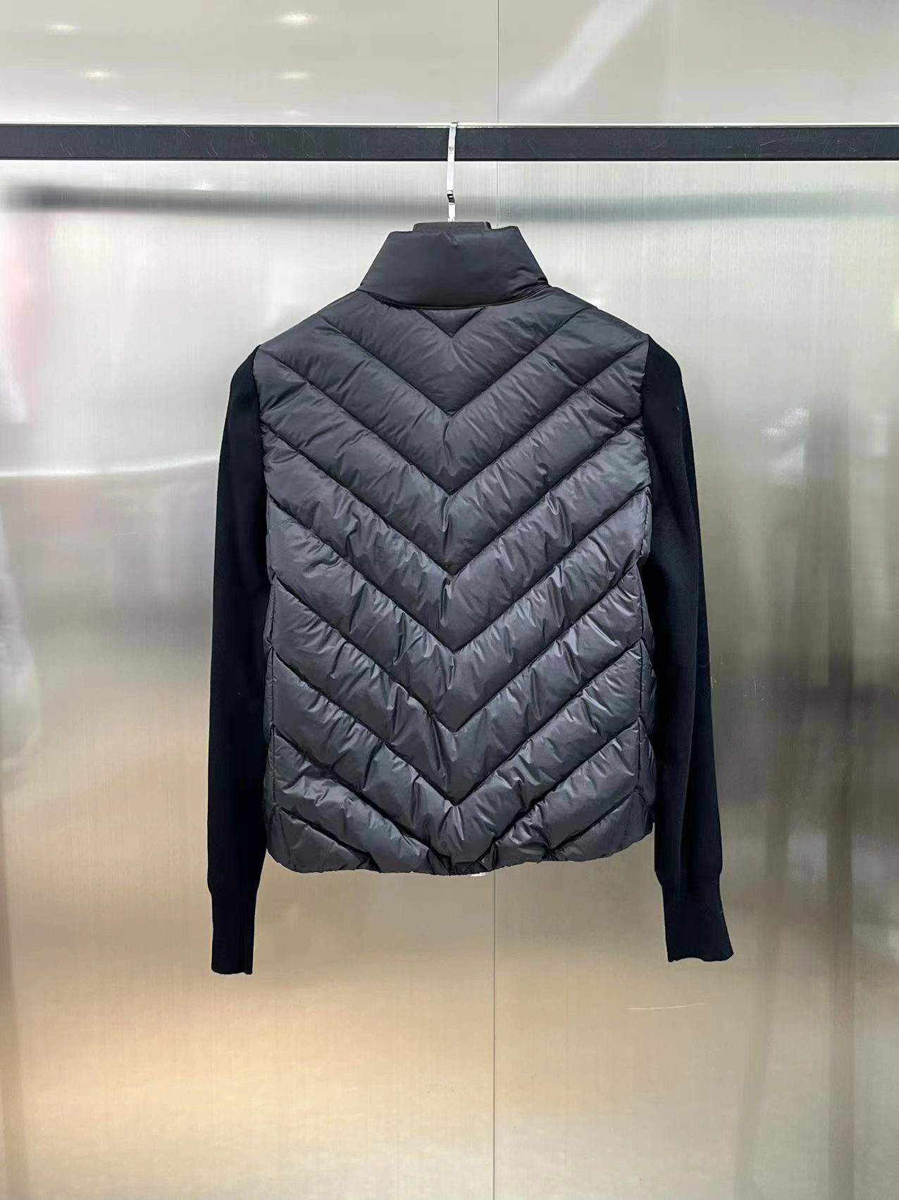 Durable Moncler Down Jackets 145517