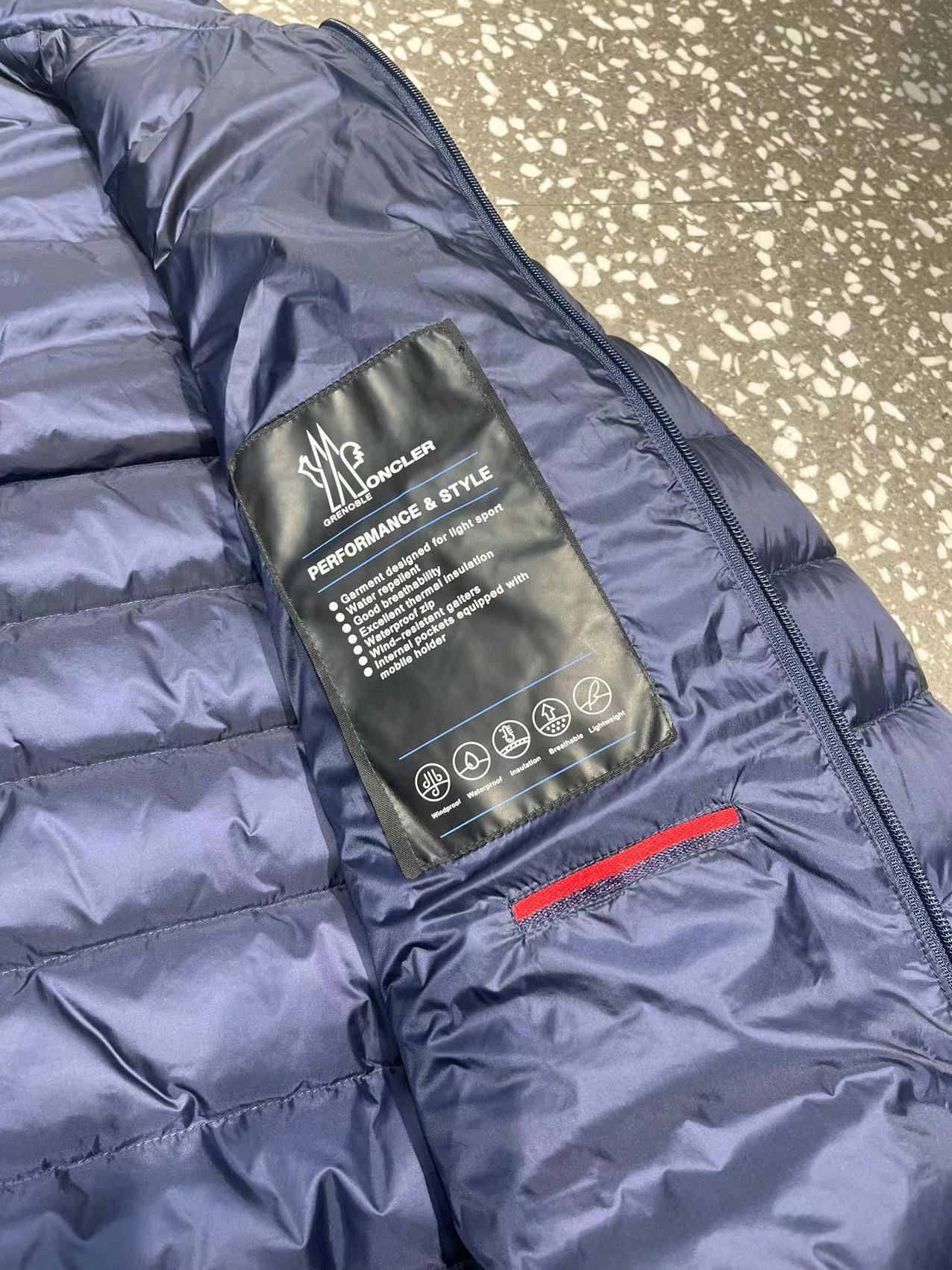 Moncler Down Jackets ComfortFit 145510