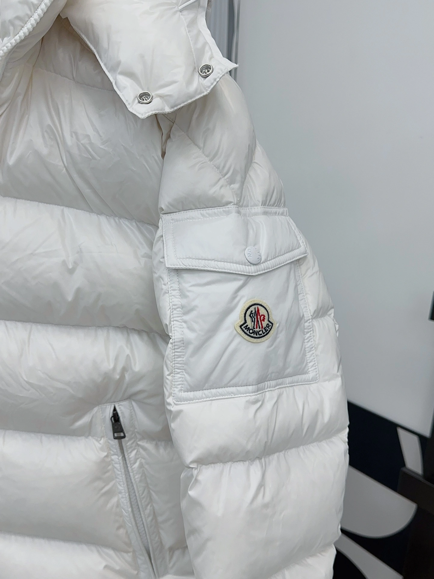 Moncler Down Jackets Snug 145509