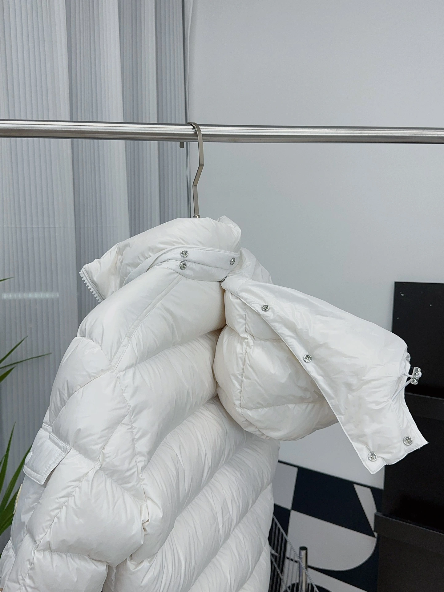 Moncler Down Jackets Snug 145509