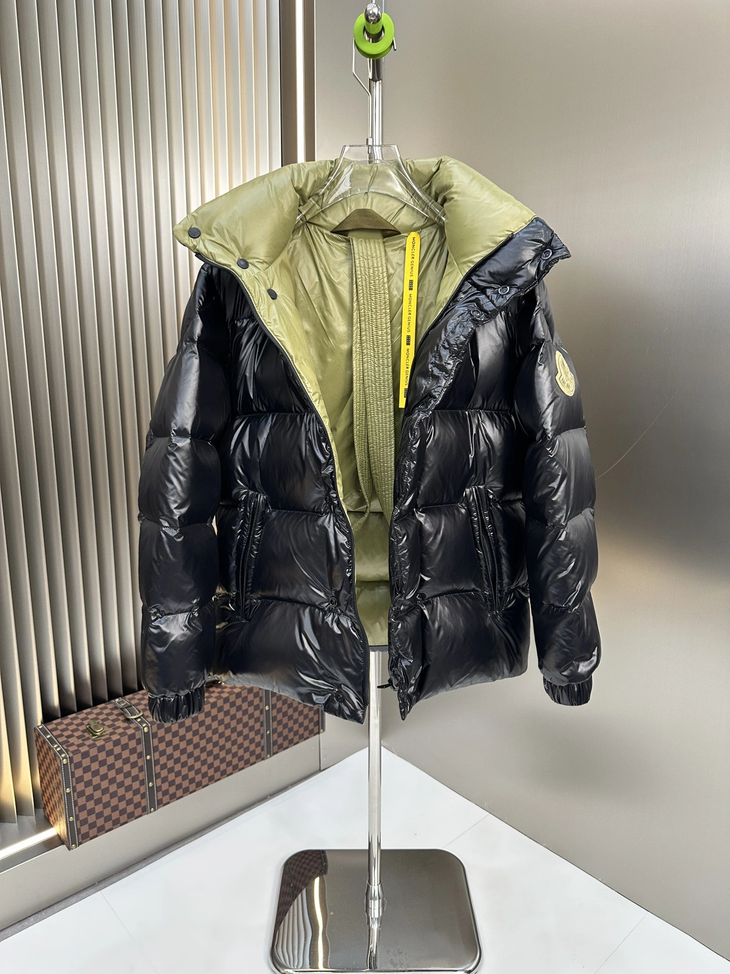 Moncler Down Jackets Bright 145491