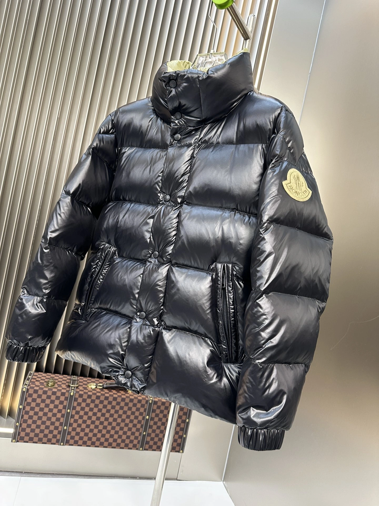 Moncler Down Jackets Bright 145491