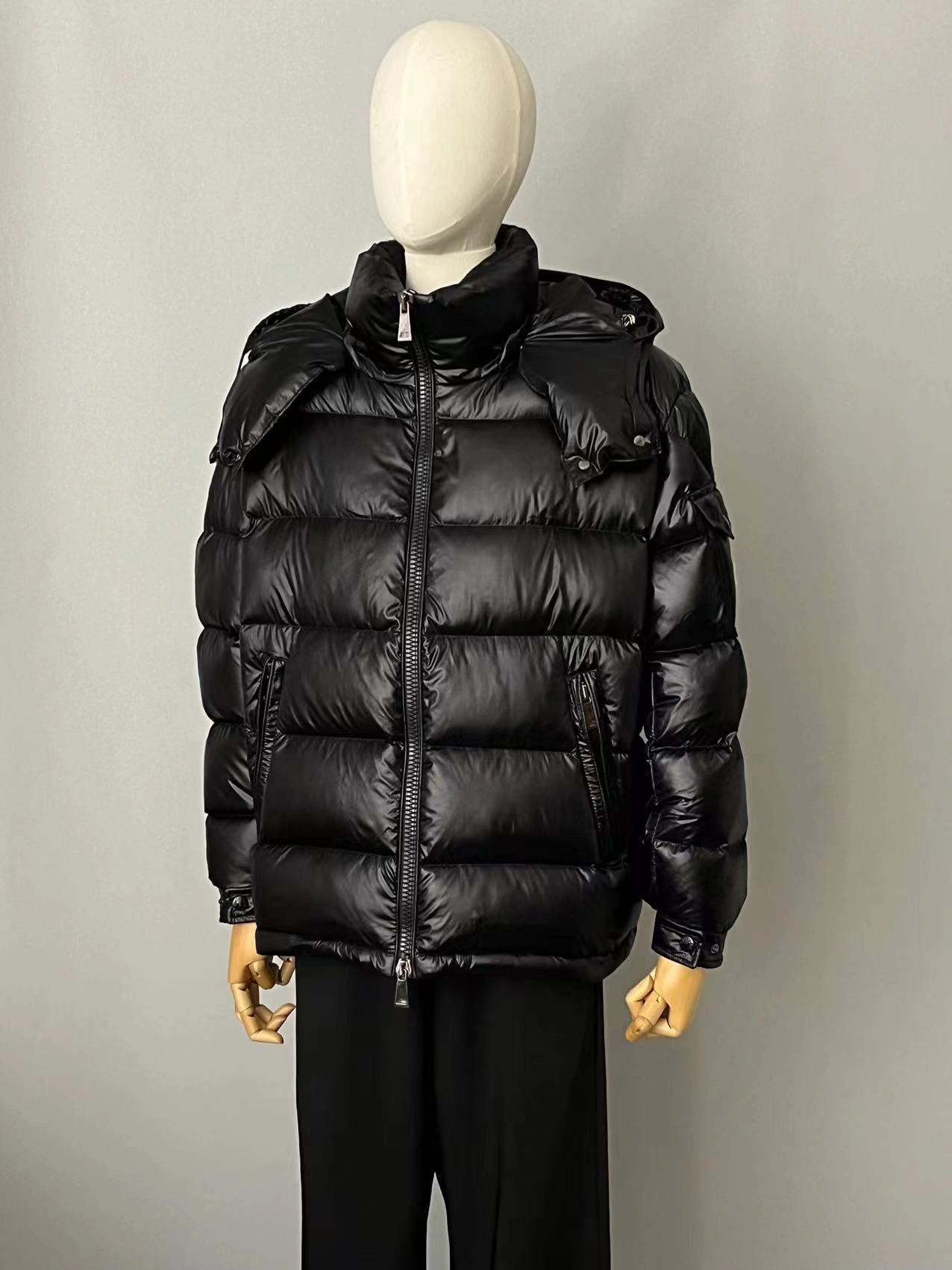 Moncler Down Jackets WellDesigned 145483