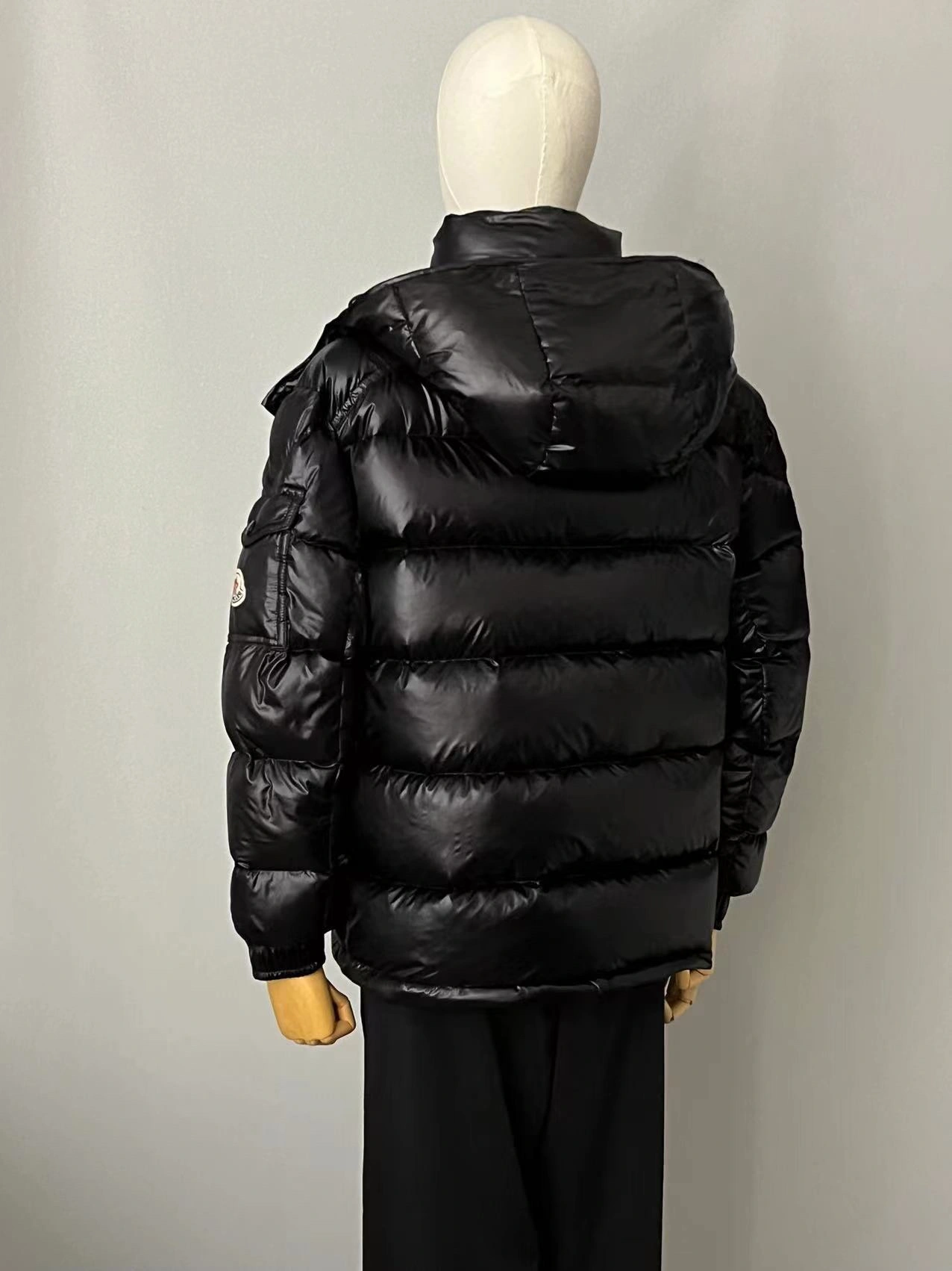 Moncler Down Jackets WellDesigned 145483