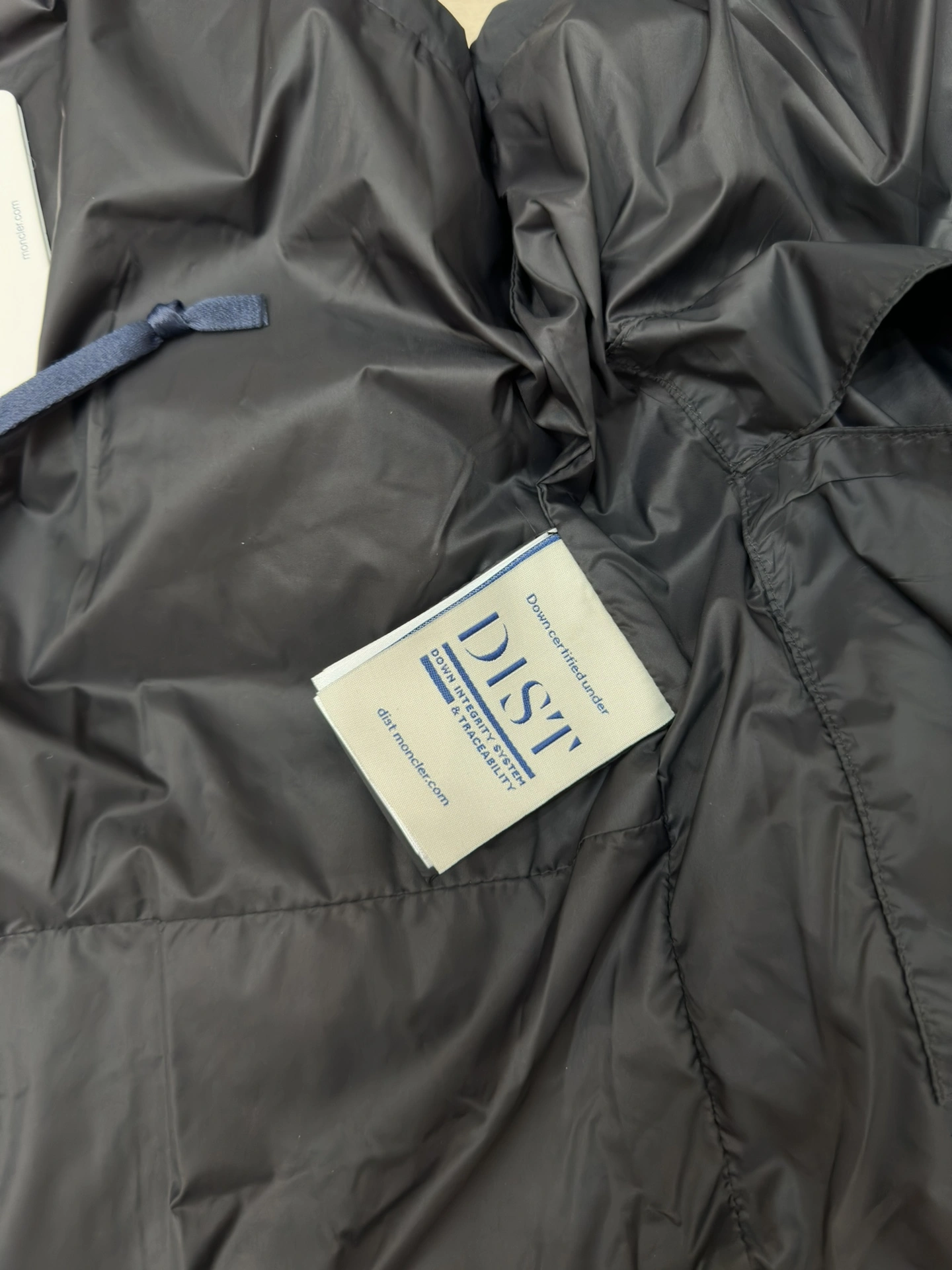 FlexibleFit Moncler Down Jackets 145512