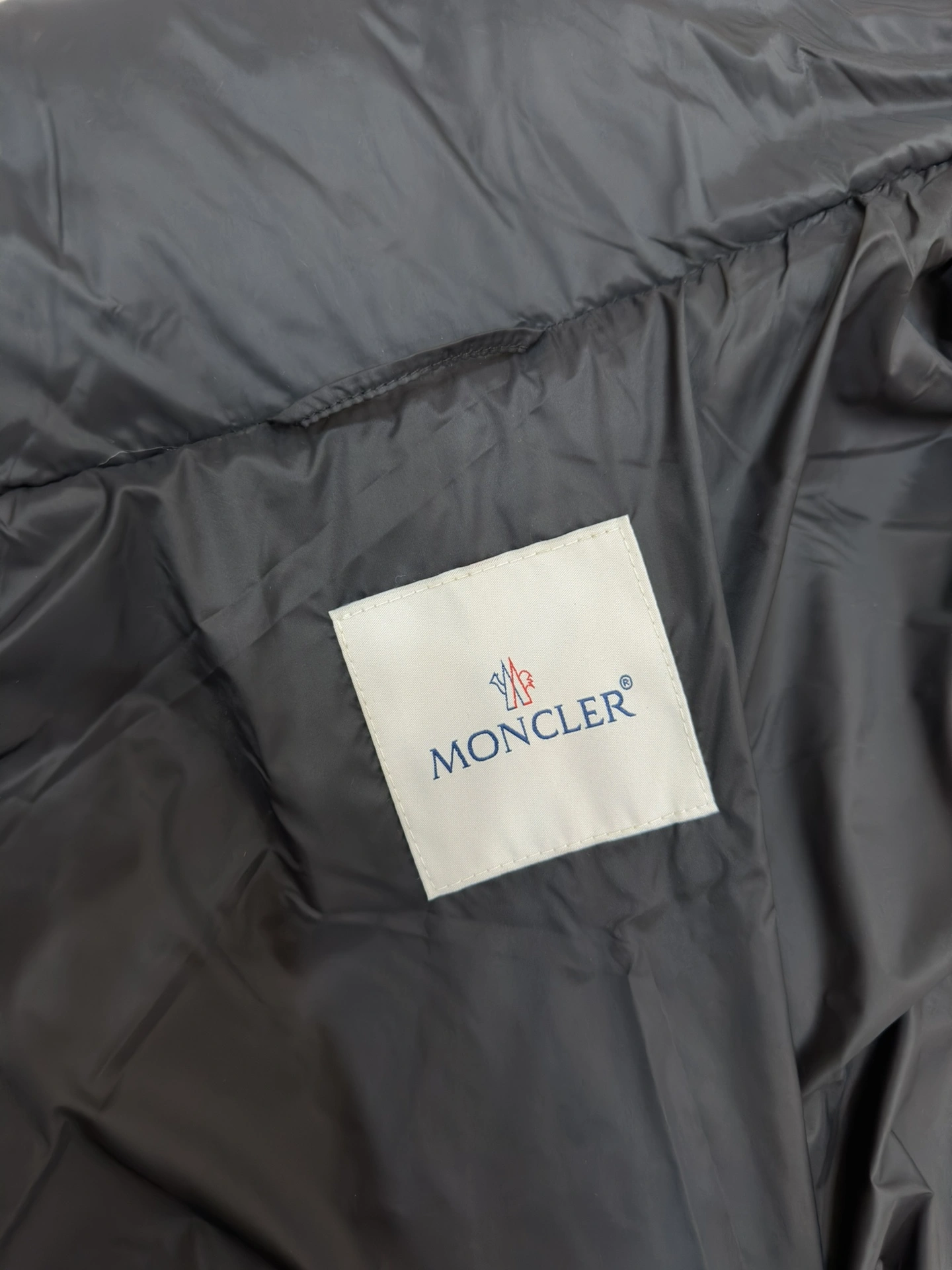FlexibleFit Moncler Down Jackets 145512