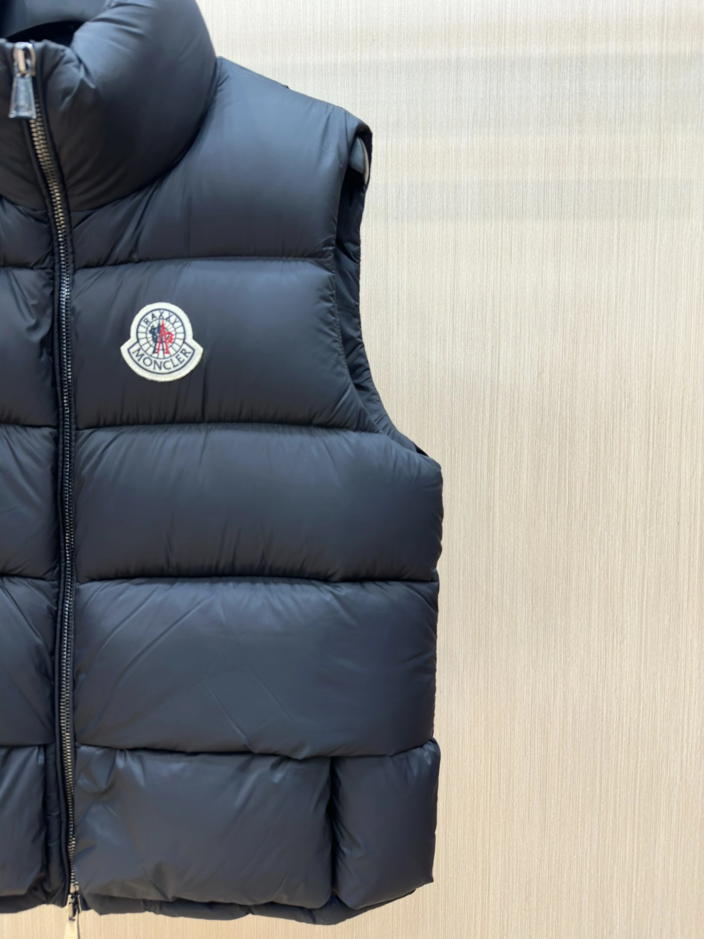 Bright Moncler Down Jackets 145484
