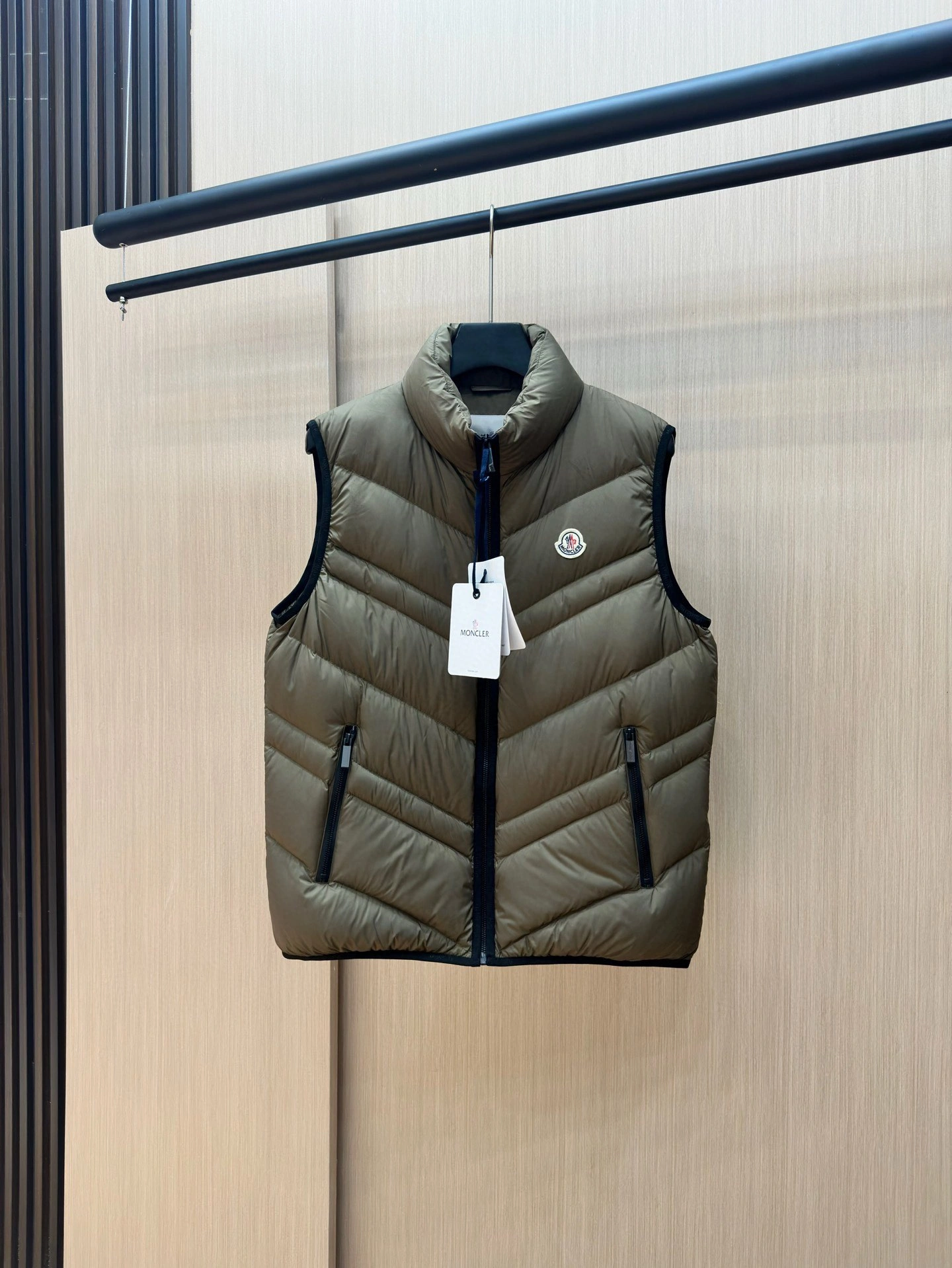 WellDesigned Moncler Down Jackets 145508
