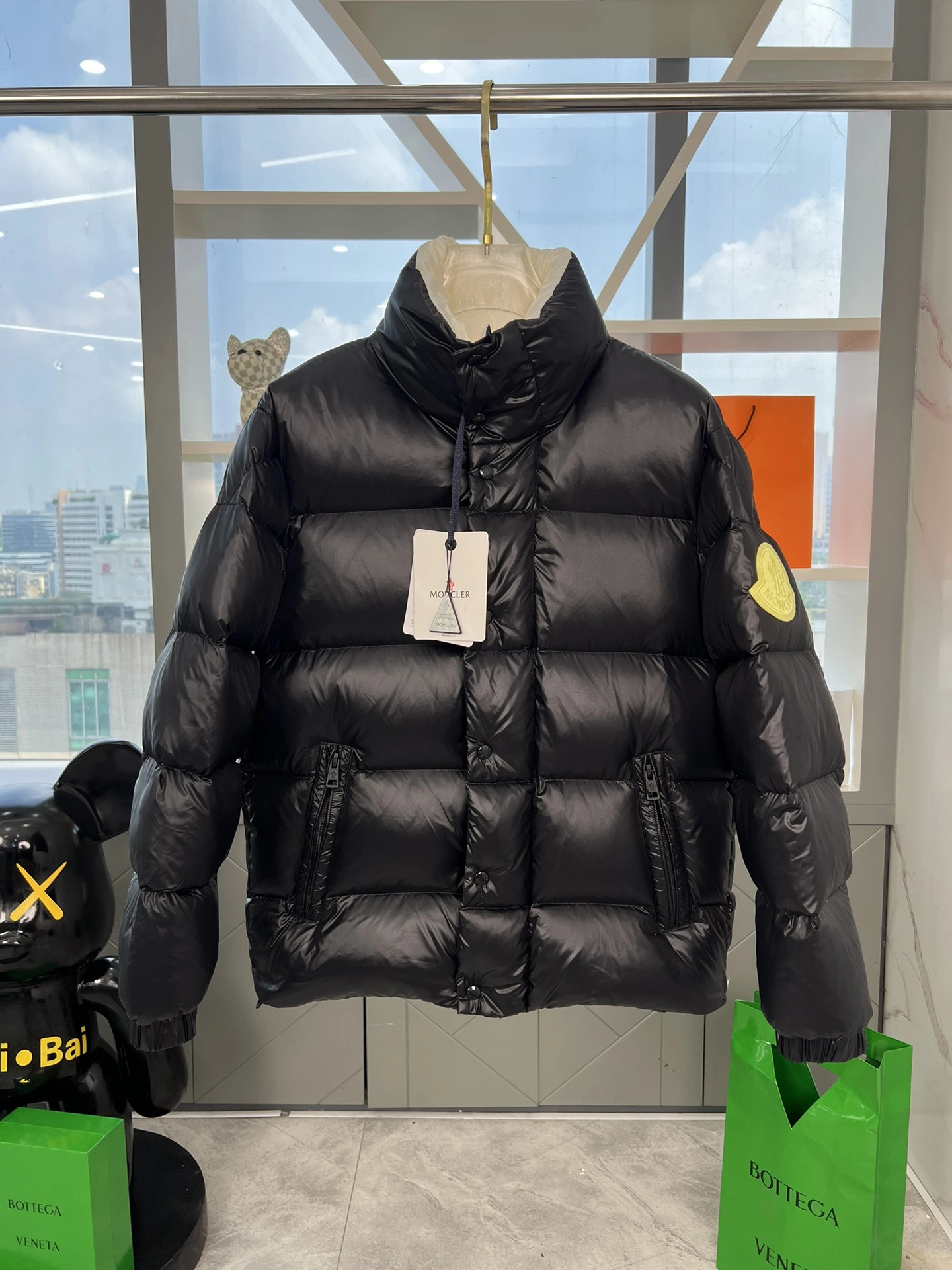 Moncler Down Jackets AllSeason 145494