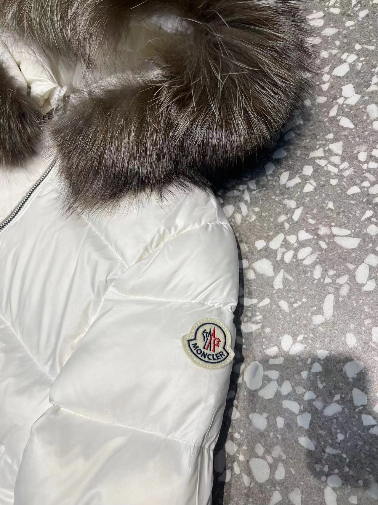 SunProtective Moncler Down Jackets 145480