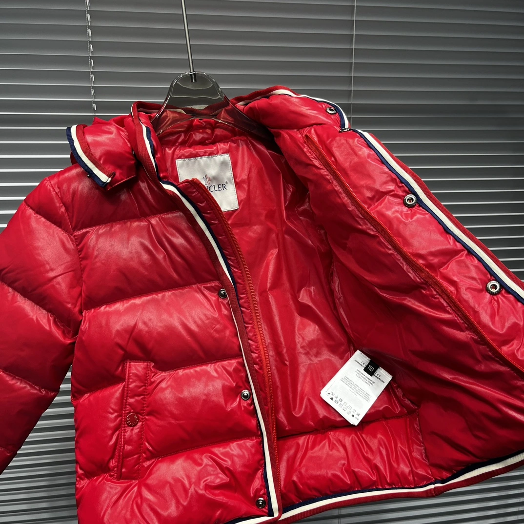 Moncler Down Jackets Stylish 145502