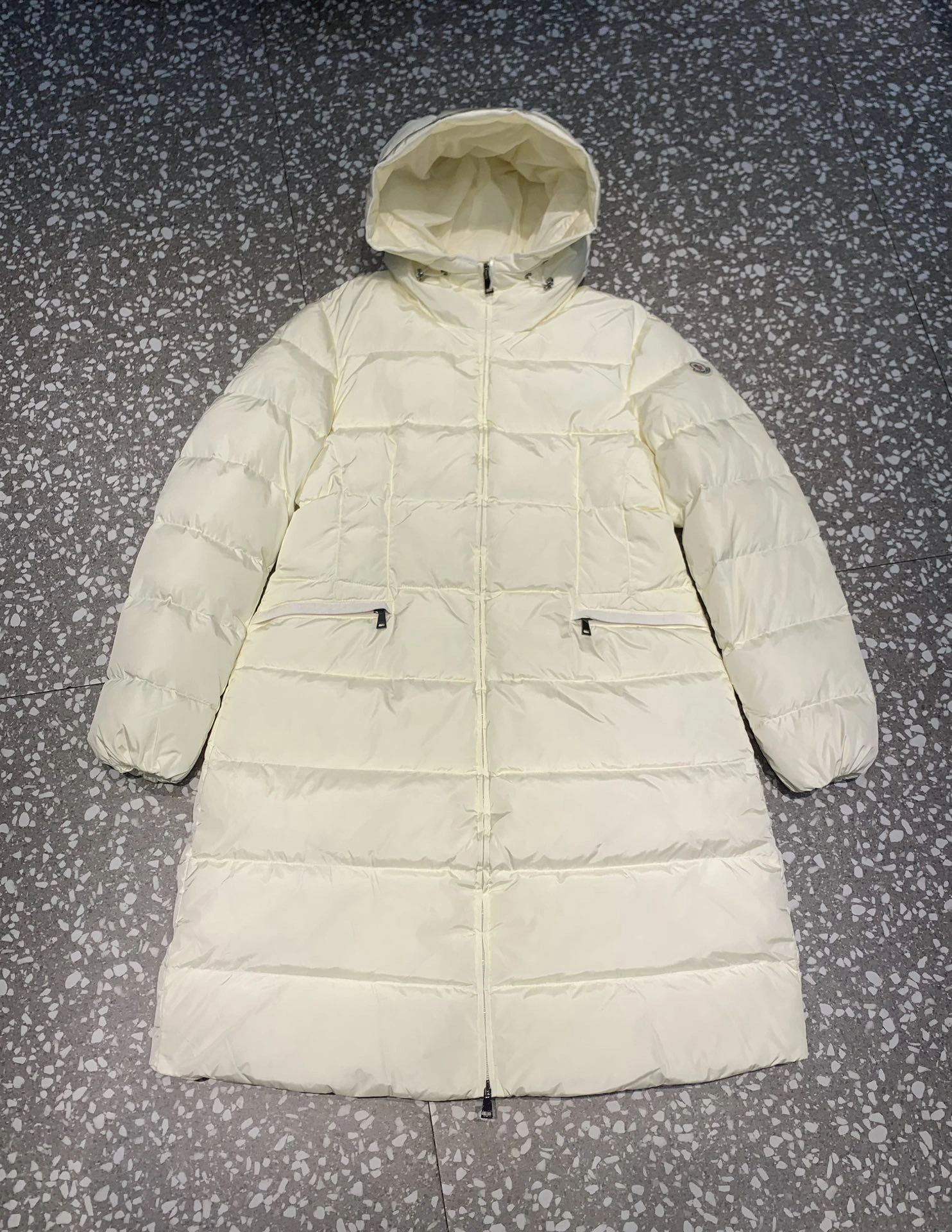 Moncler Down Jackets Stretchable 145495