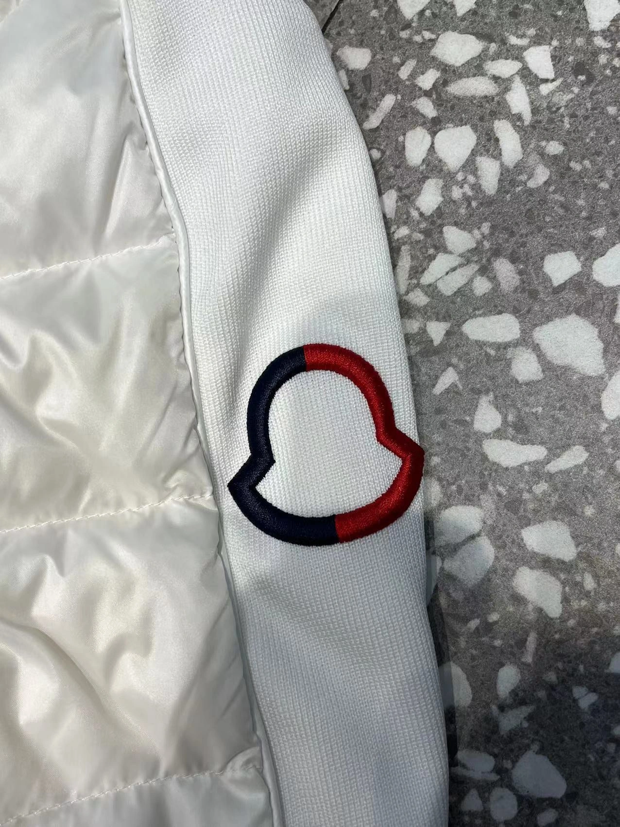 WaterResistant Moncler Down Jackets 145479