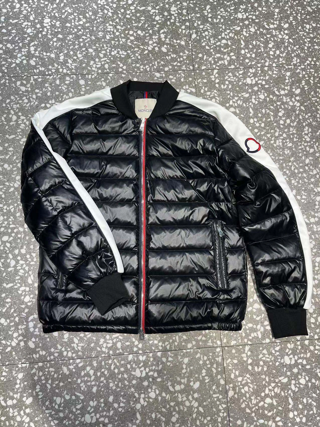 Fashionable Moncler Down Jackets 145486