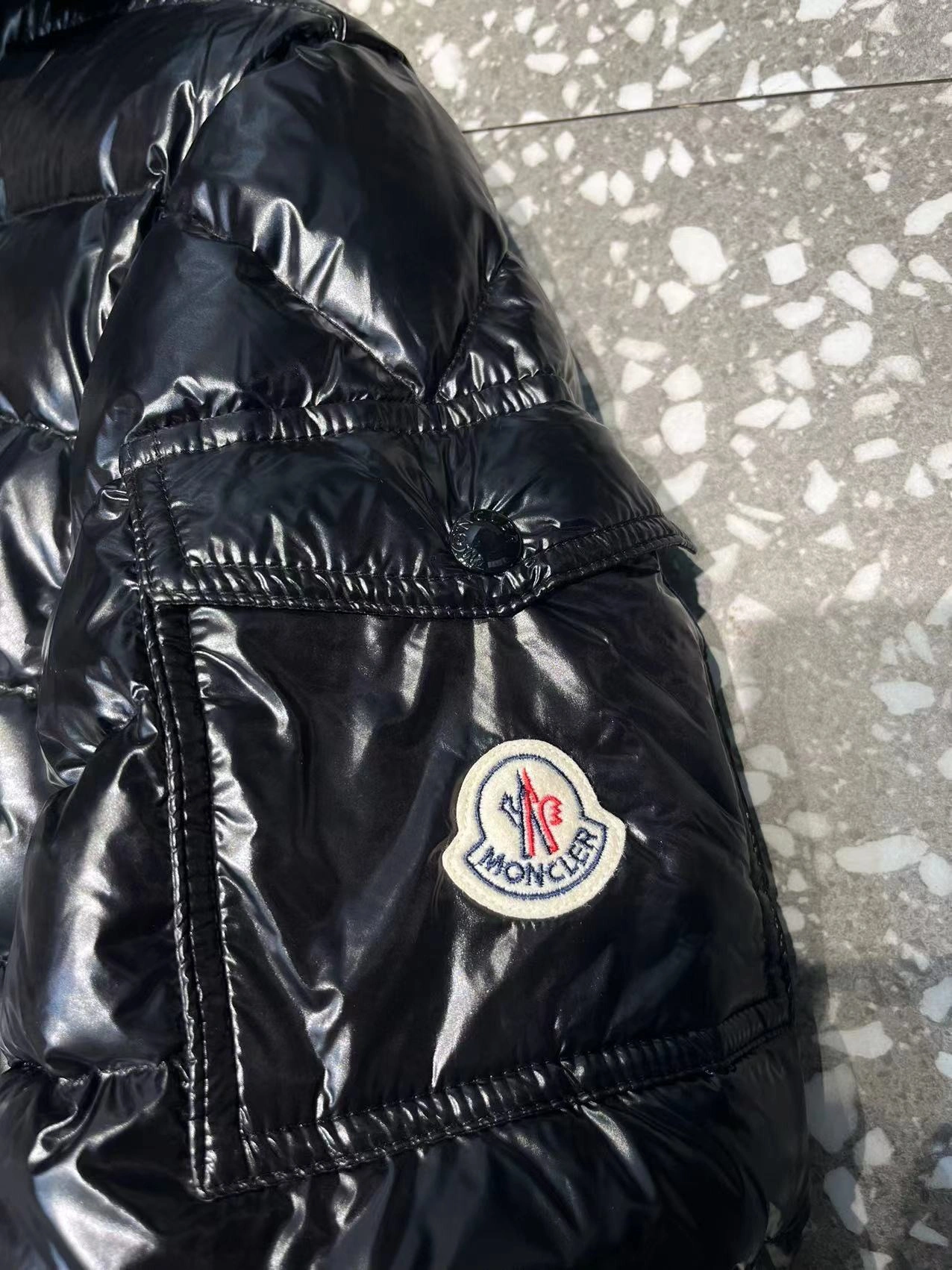 Moncler Down Jackets OdorResistant 145490