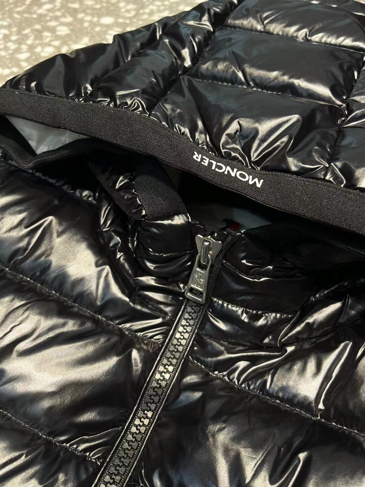 Moncler Down Jackets OdorResistant 145490