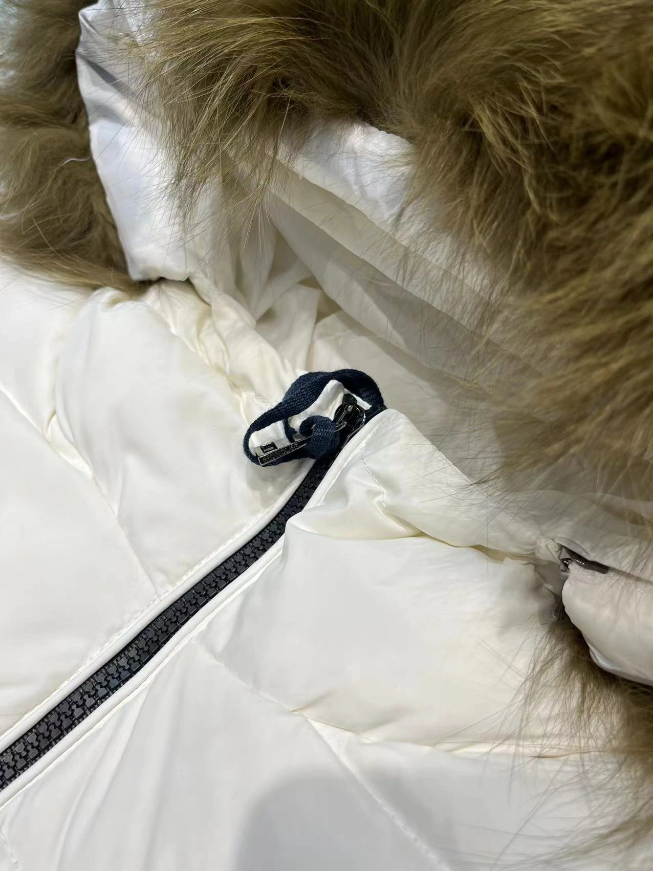 Sophisticated Moncler Down Jackets 145478