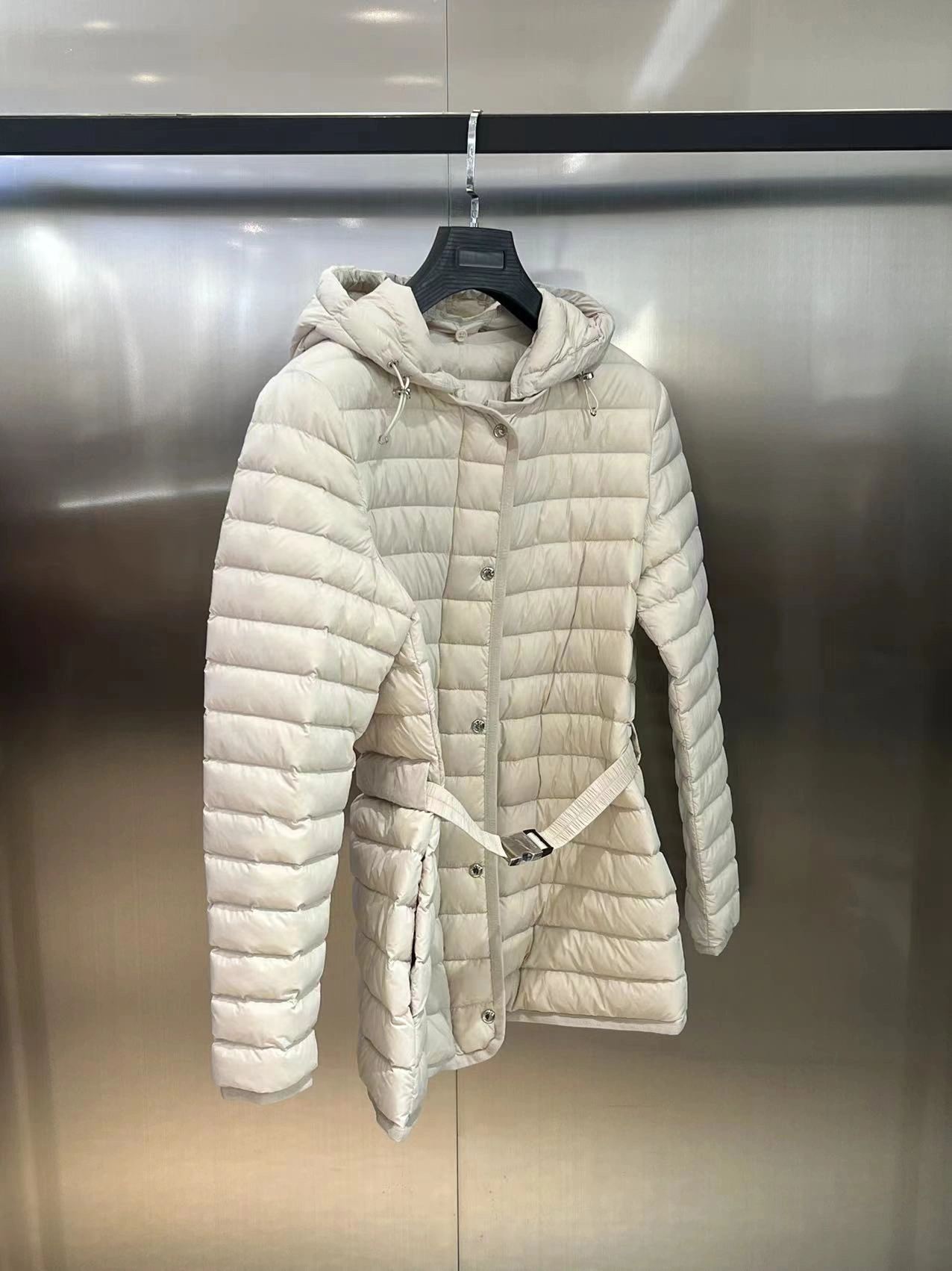 Bold Moncler Down Jackets 145474