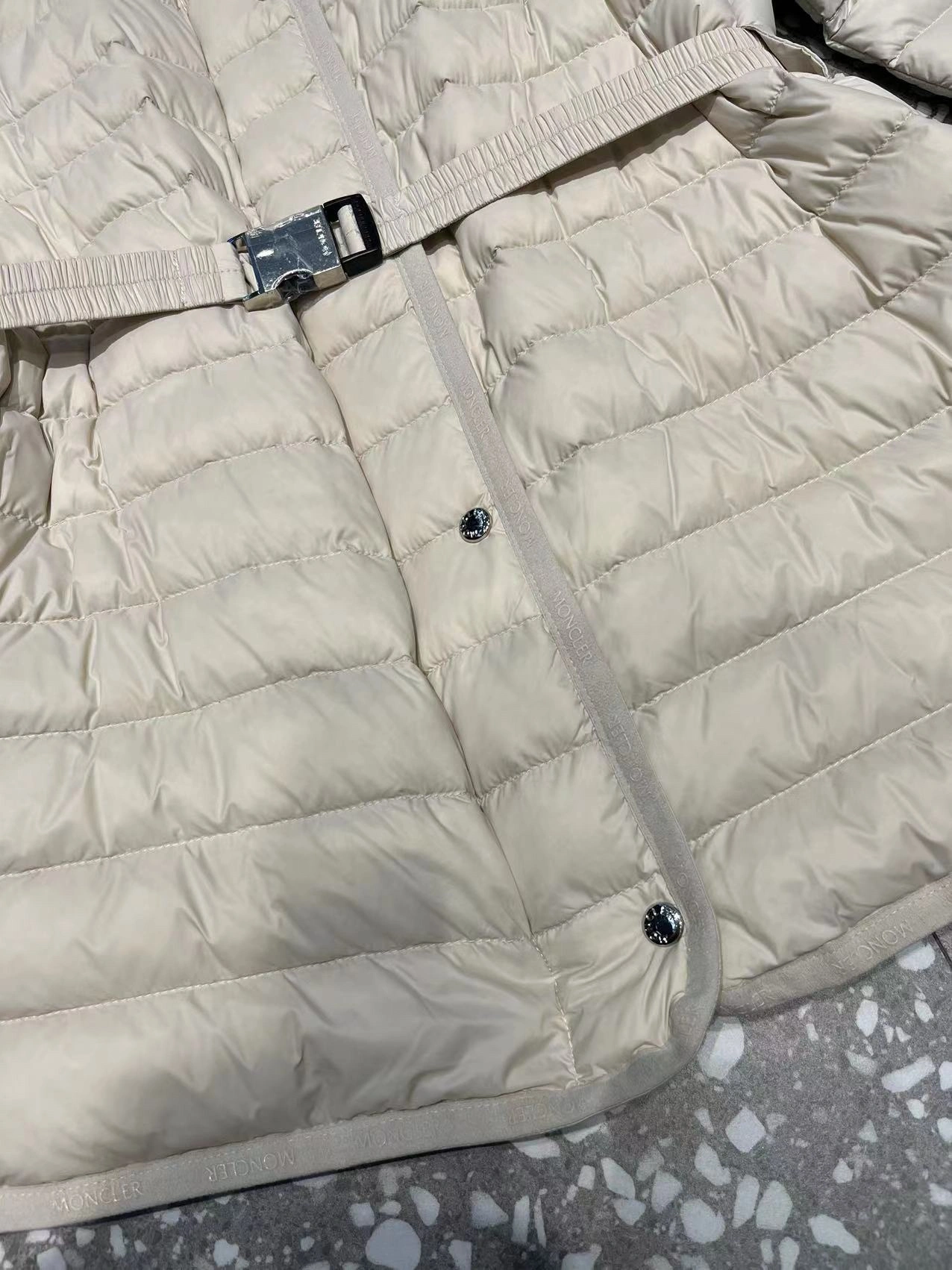 Bold Moncler Down Jackets 145474