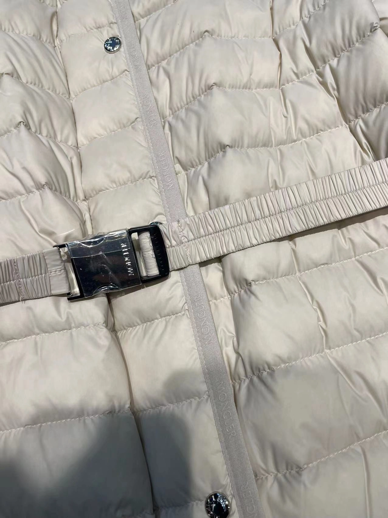 Bold Moncler Down Jackets 145474