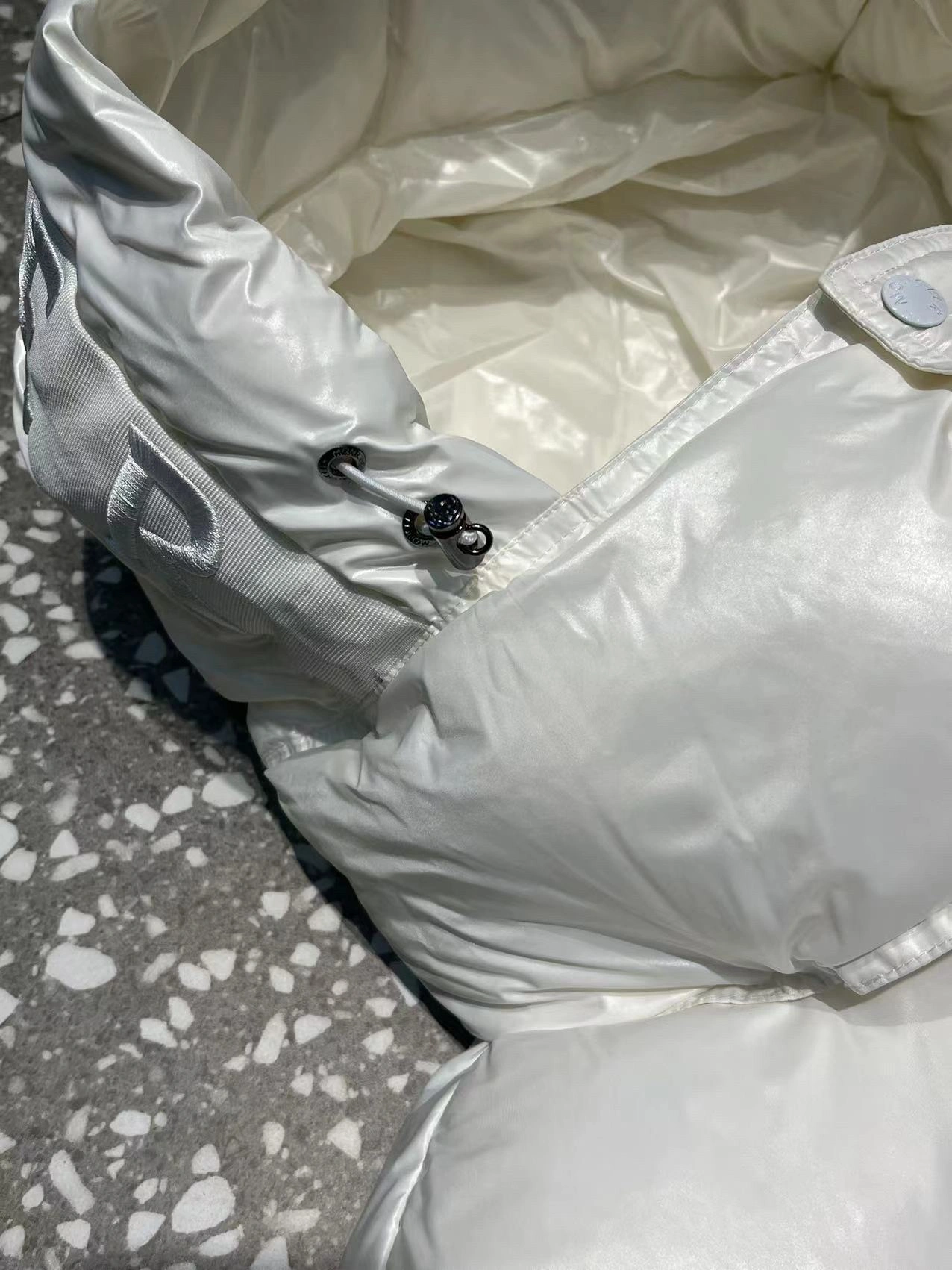 Moncler Down Jackets BestValue 145471
