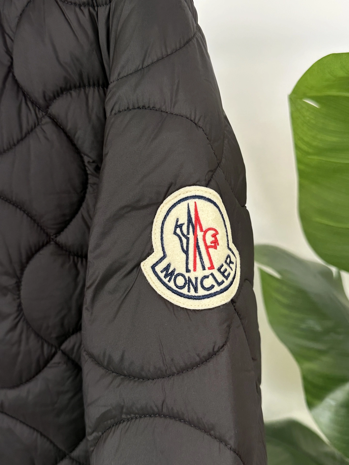 Casual Moncler Down Jackets 145469