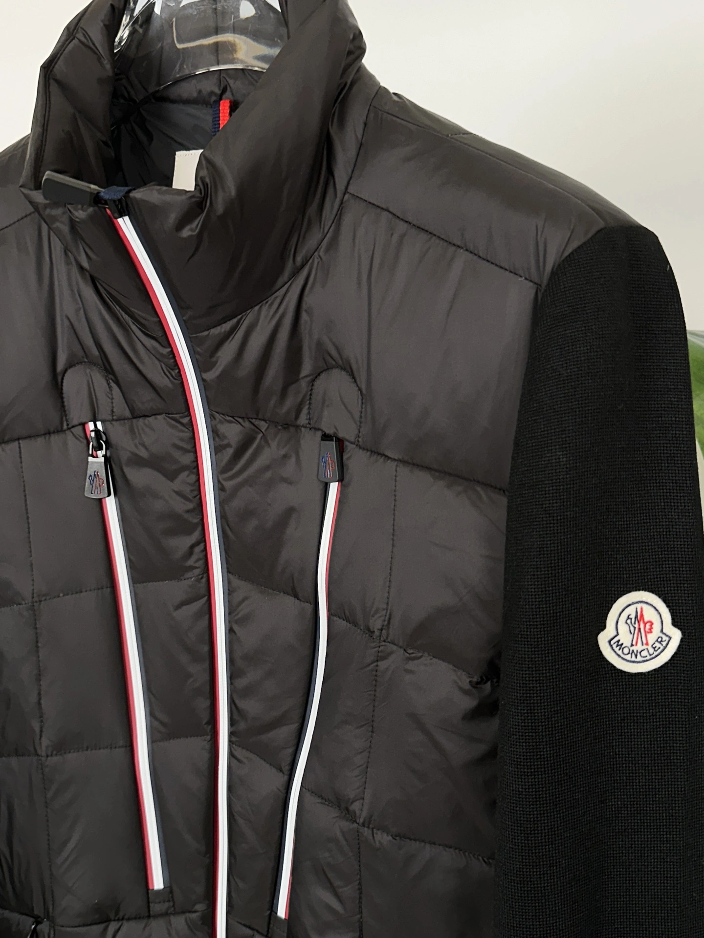 Moncler Down Jackets FlexibleFit 145461