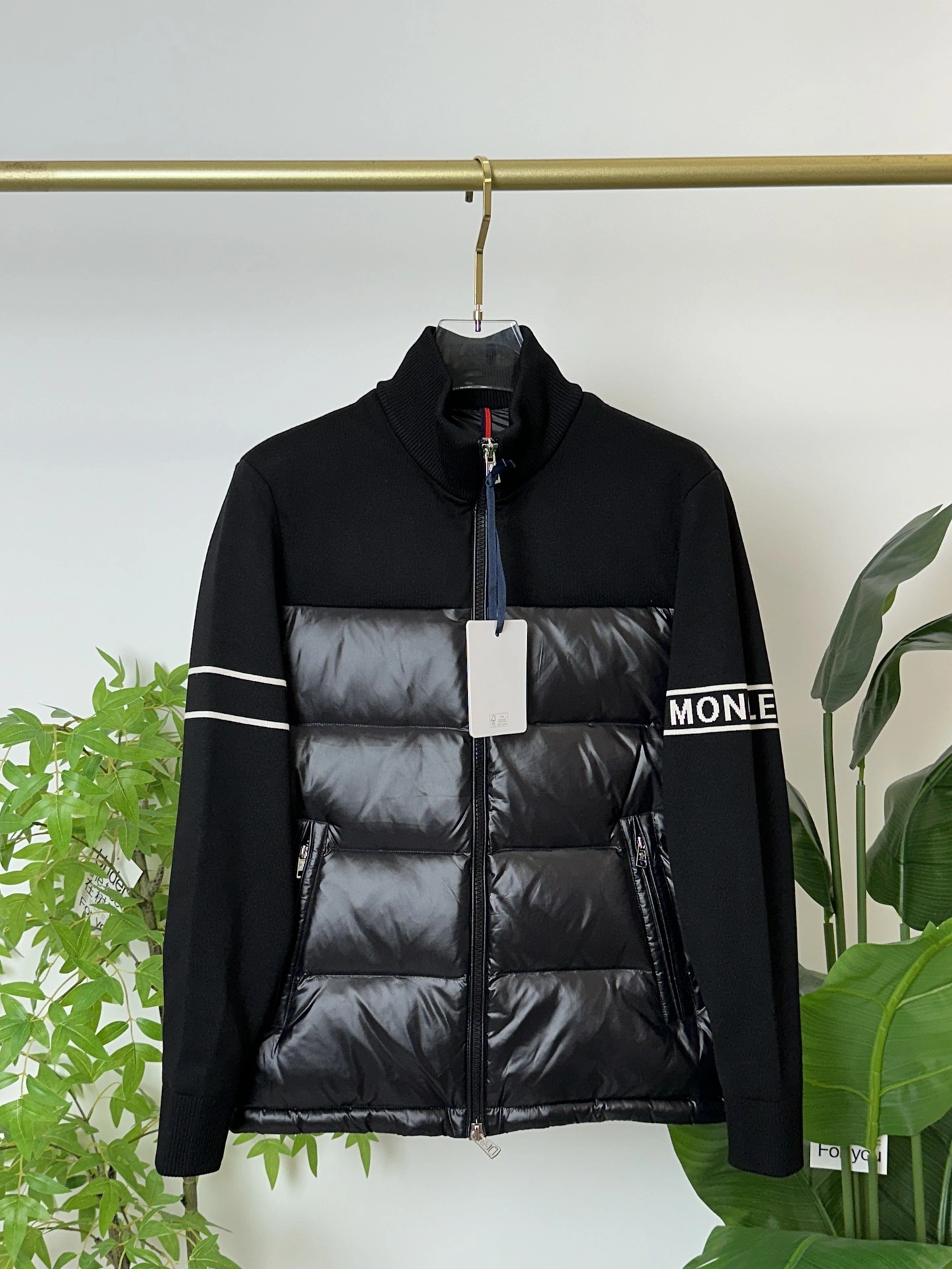 Affordable Moncler Down Jackets 145467