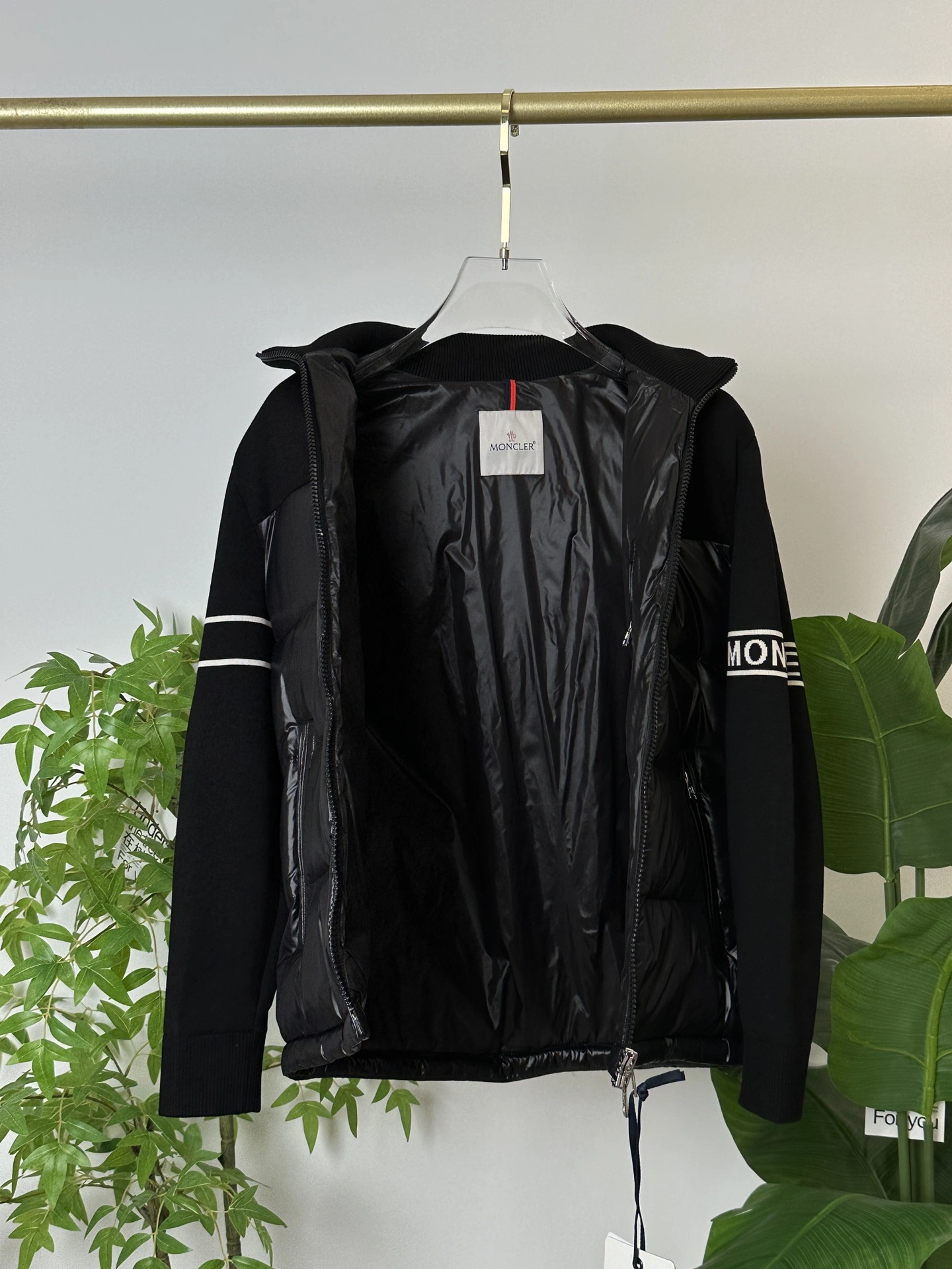 Affordable Moncler Down Jackets 145467