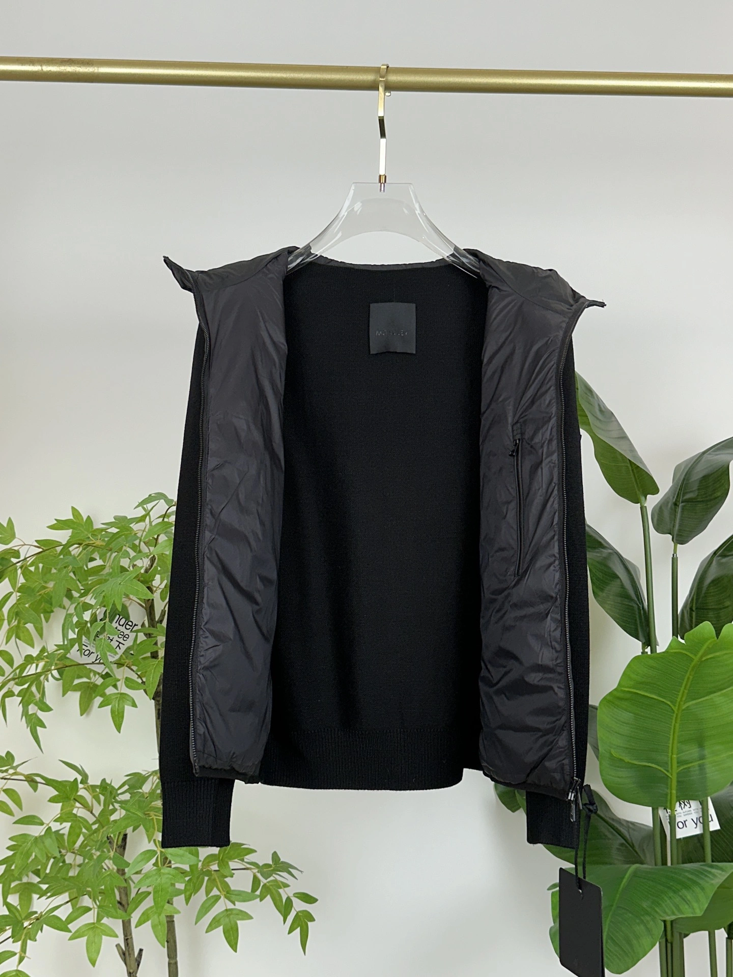 Durable Moncler Down Jackets 145468