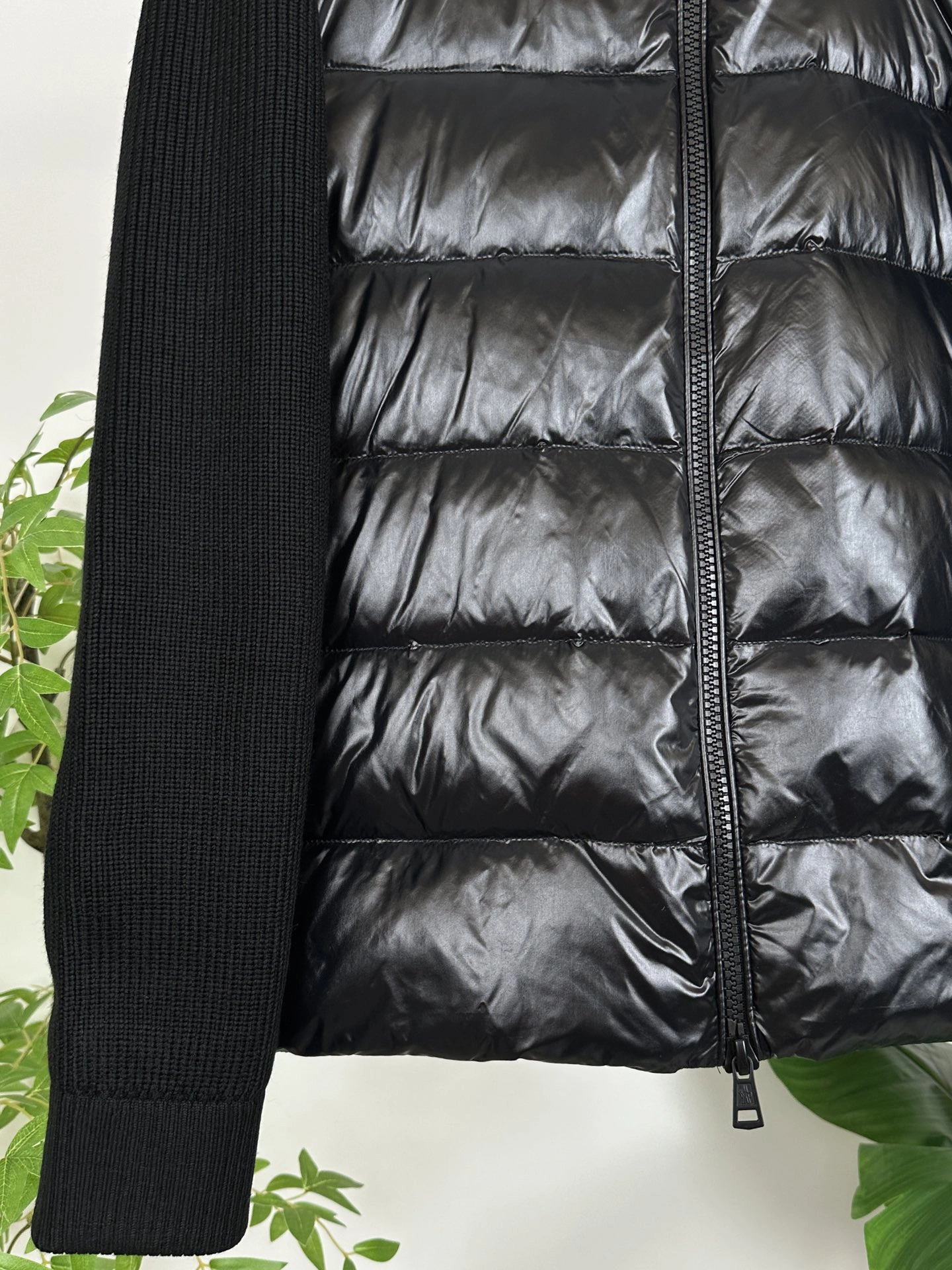 Moncler Down Jackets MultiPurpose 145470