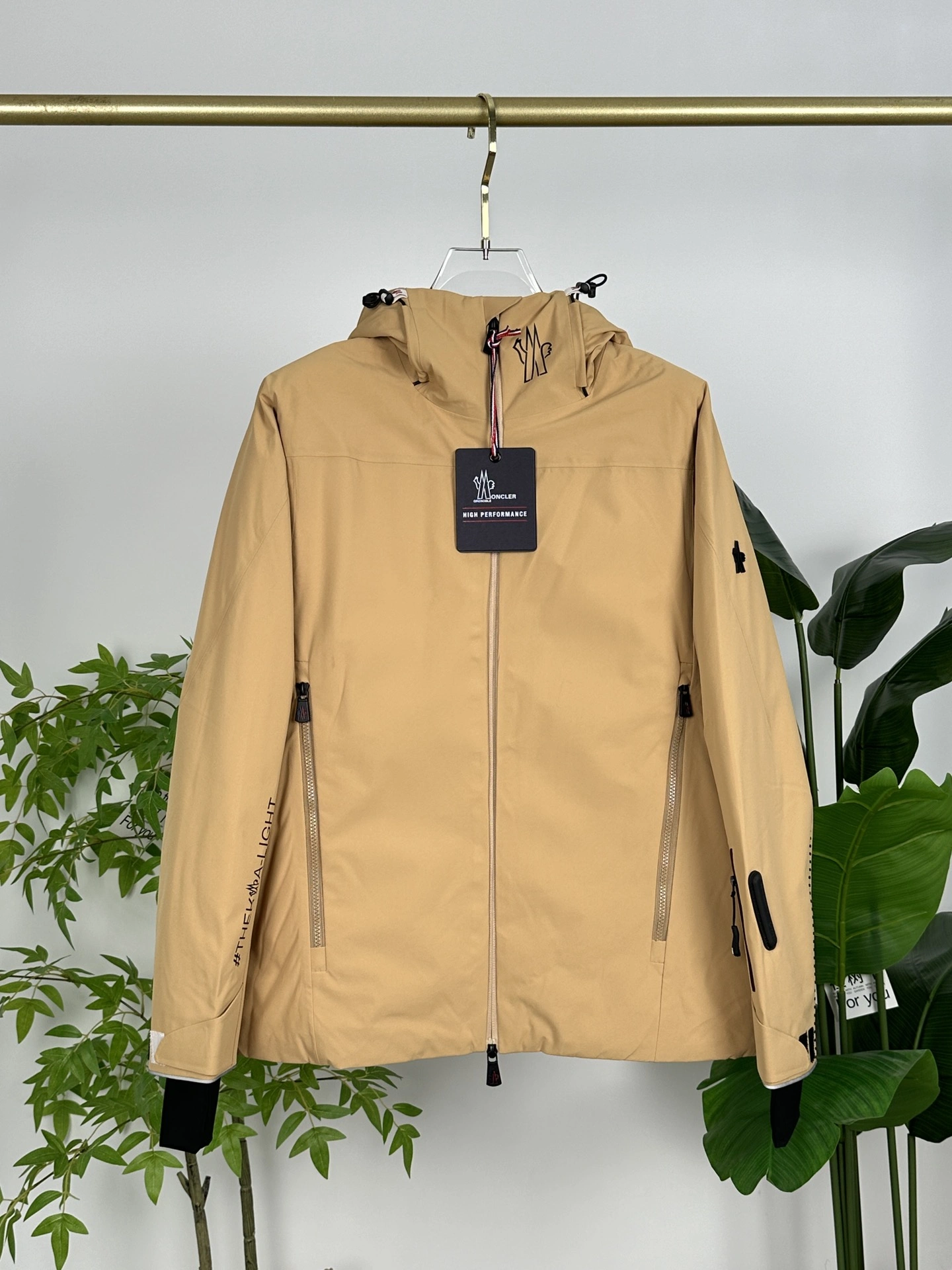 Durable Moncler Down Jackets 145465