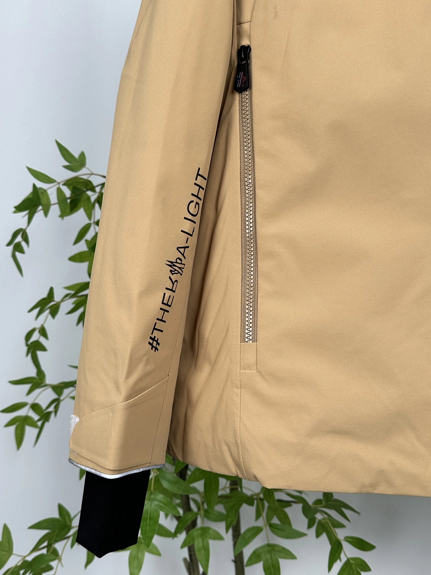 Durable Moncler Down Jackets 145465