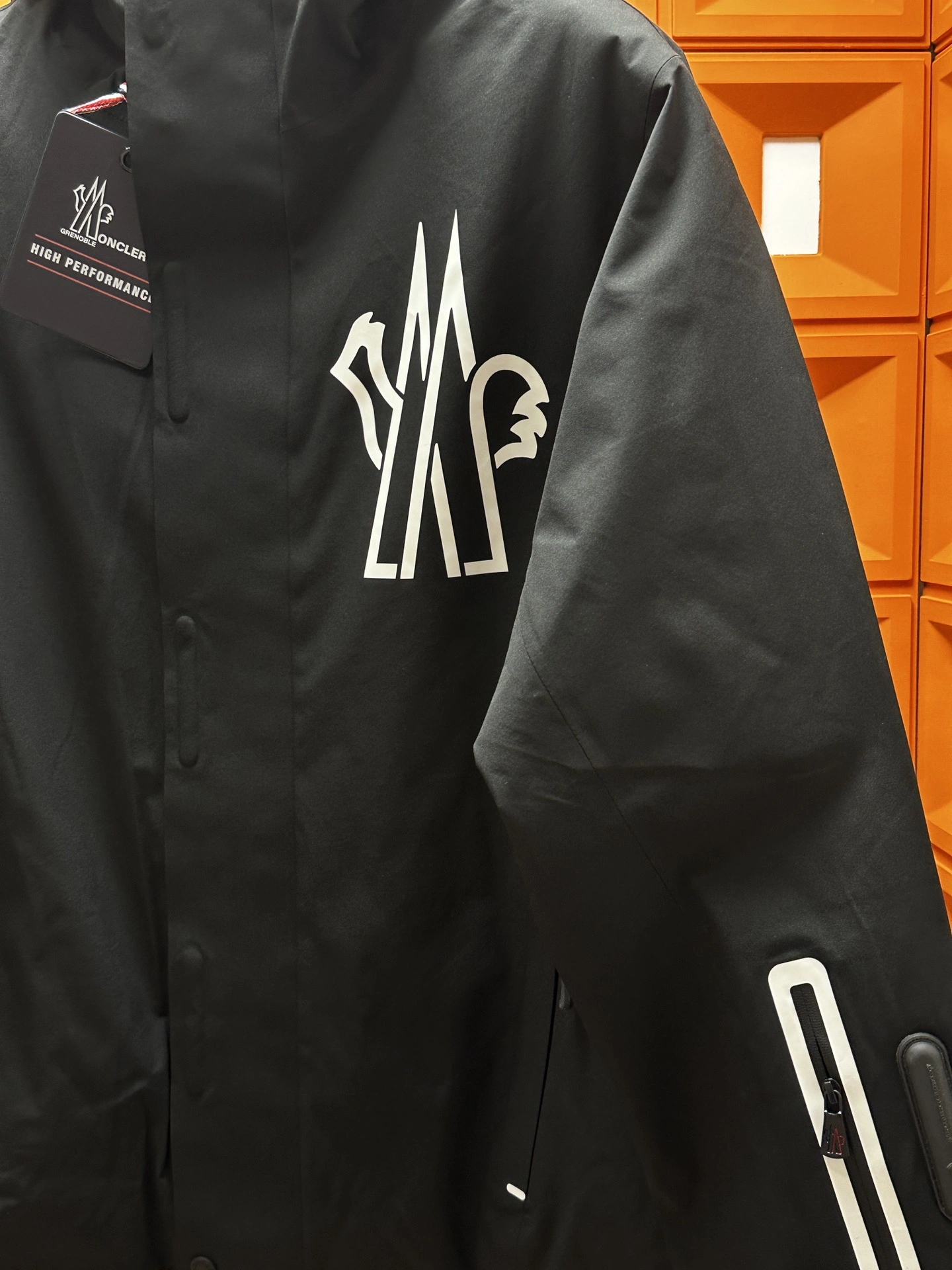 Moncler Down Jackets Durable 145452
