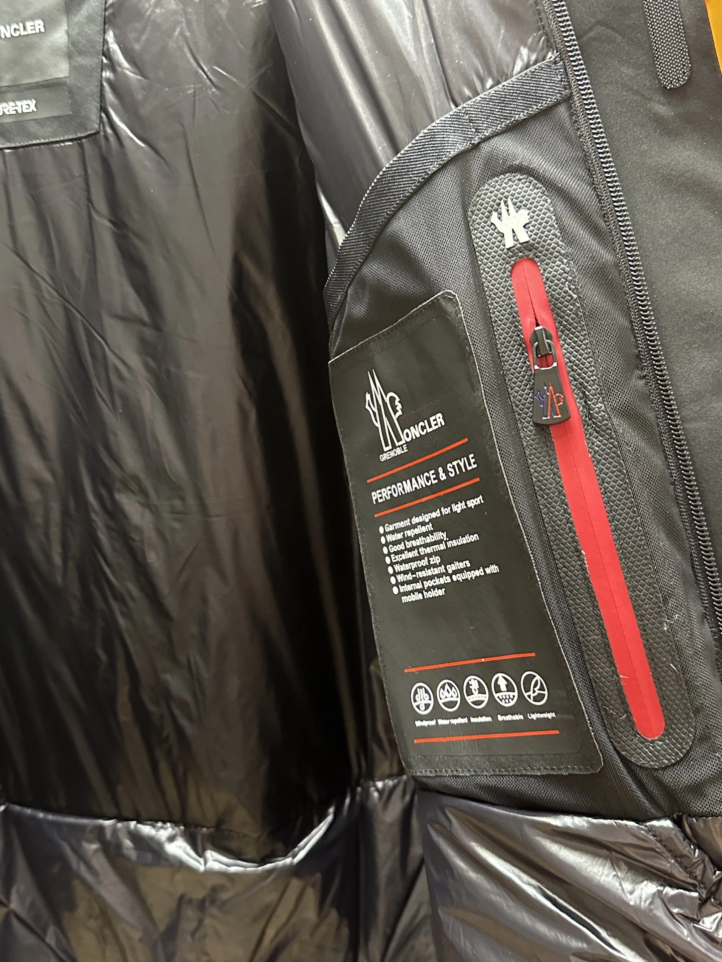 Moncler Down Jackets Durable 145452