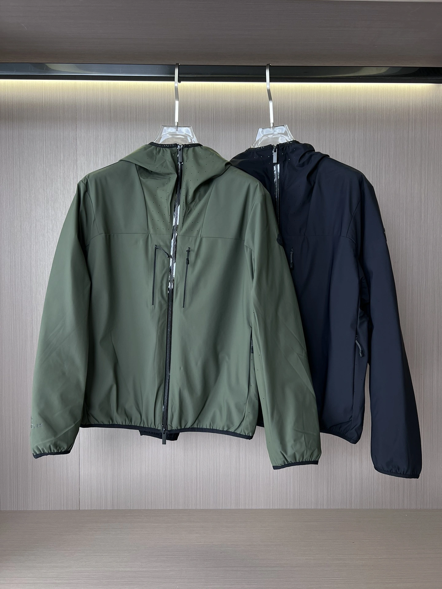 Bold Moncler Down Jackets 145463