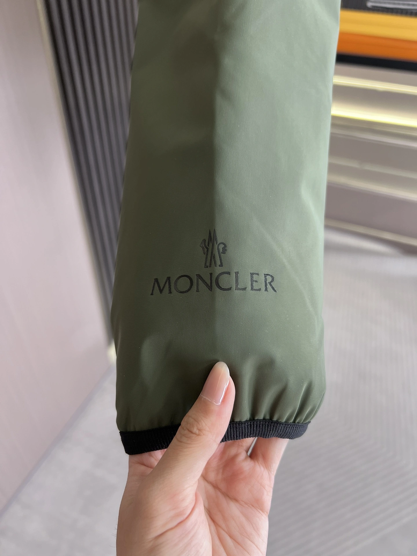 Bold Moncler Down Jackets 145463