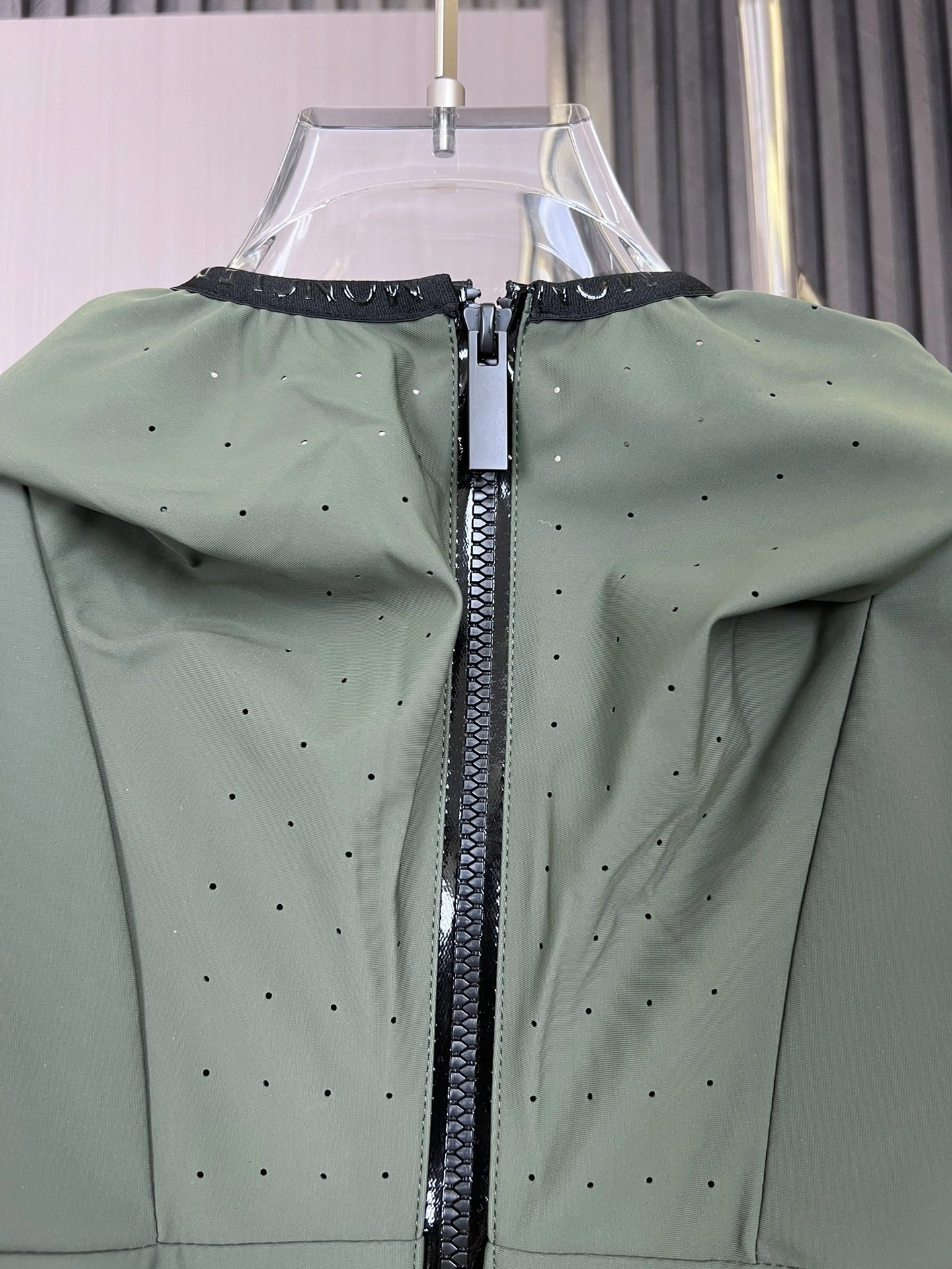 Bold Moncler Down Jackets 145463