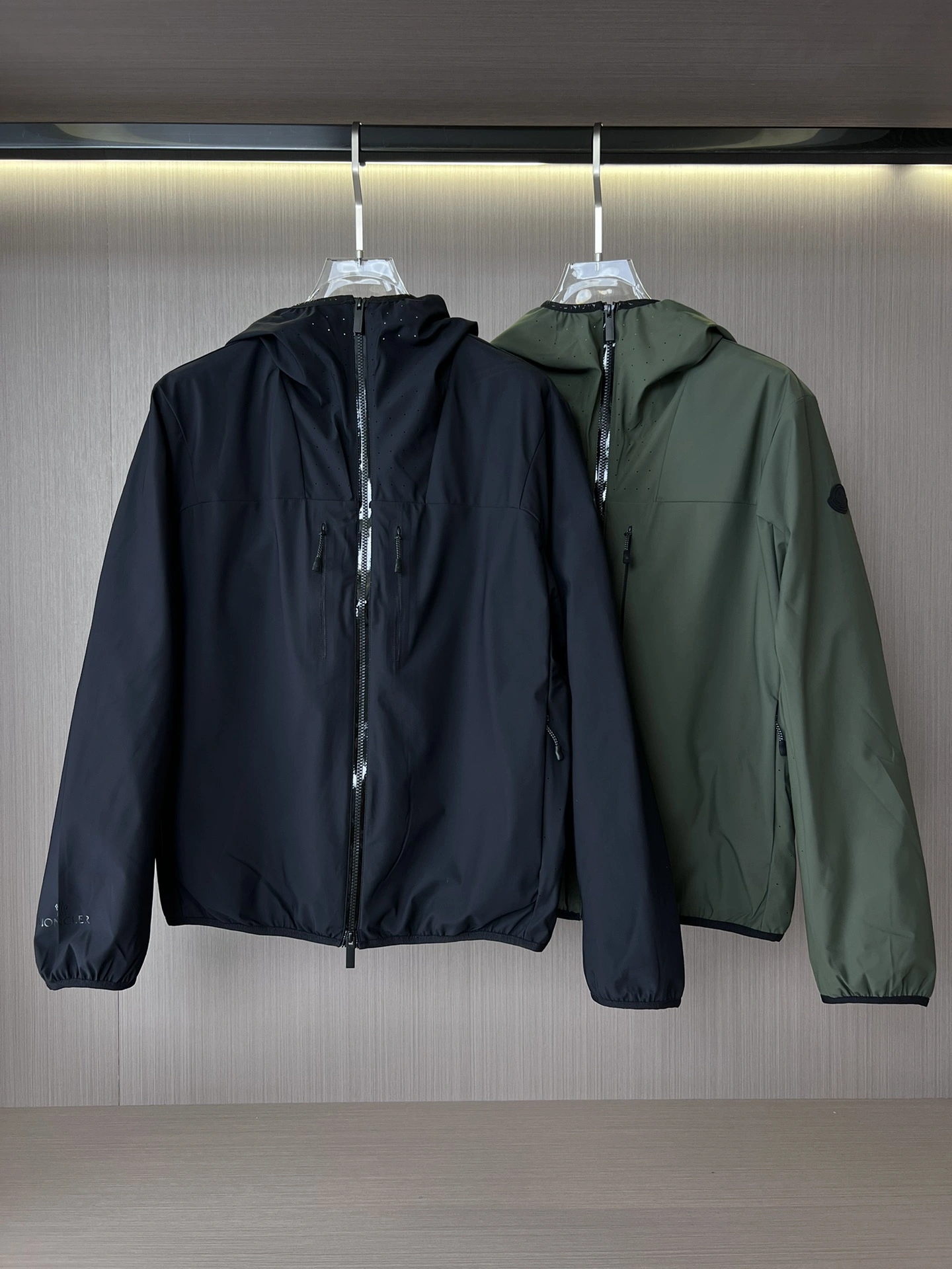 MoistureWicking Moncler Down Jackets 145466